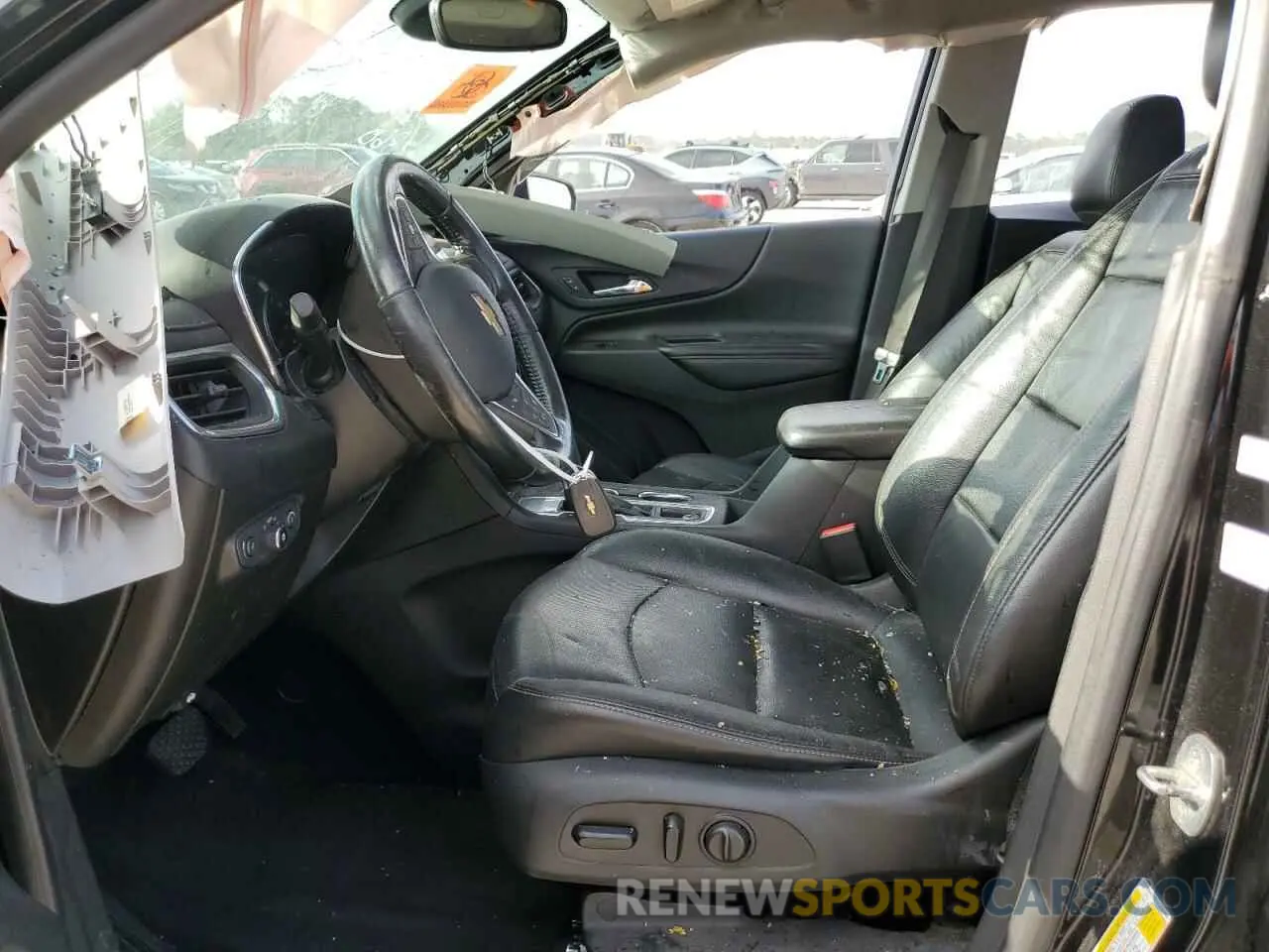 7 Photograph of a damaged car 2GNAXNEVXL6204860 CHEVROLET EQUINOX 2020