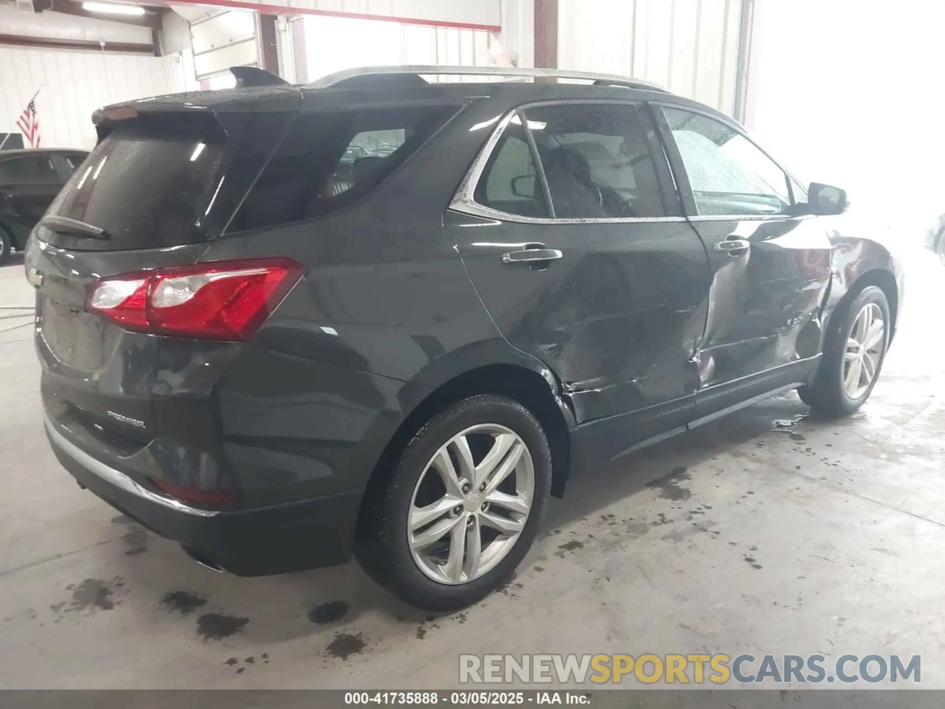 4 Photograph of a damaged car 2GNAXPEX6L6149126 CHEVROLET EQUINOX 2020