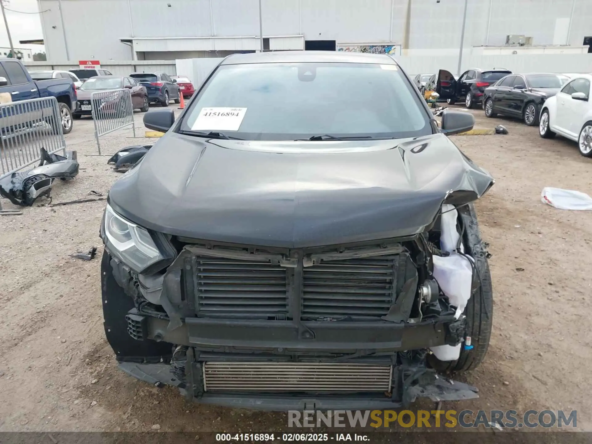 13 Фотография поврежденного автомобиля 2GNAXSEV6L6117777 CHEVROLET EQUINOX 2020