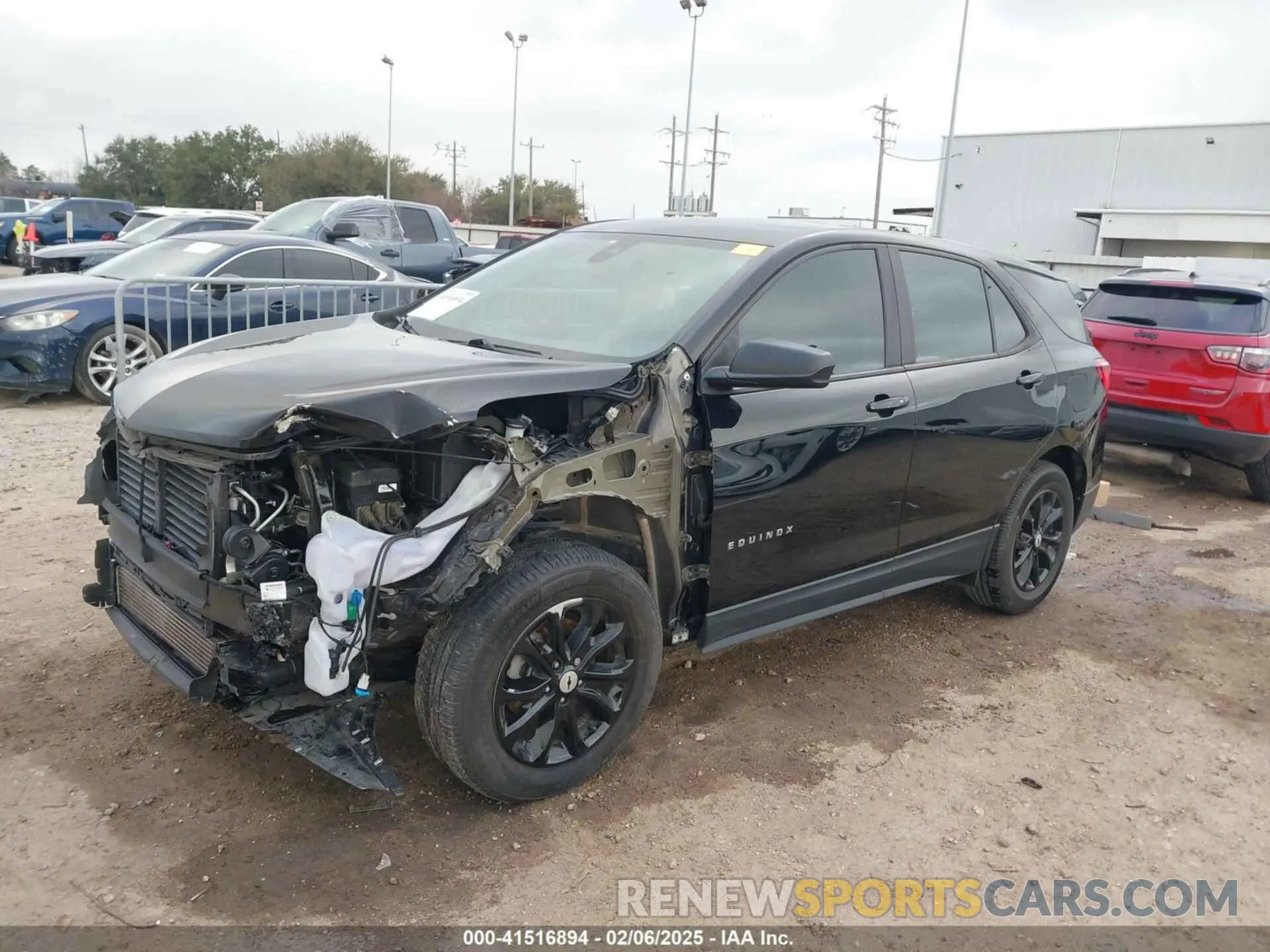 2 Фотография поврежденного автомобиля 2GNAXSEV6L6117777 CHEVROLET EQUINOX 2020