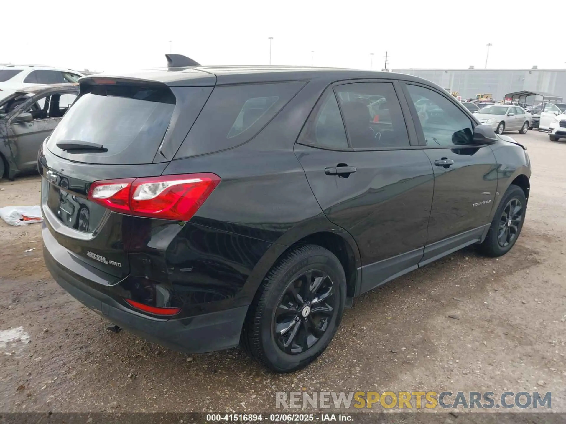4 Фотография поврежденного автомобиля 2GNAXSEV6L6117777 CHEVROLET EQUINOX 2020