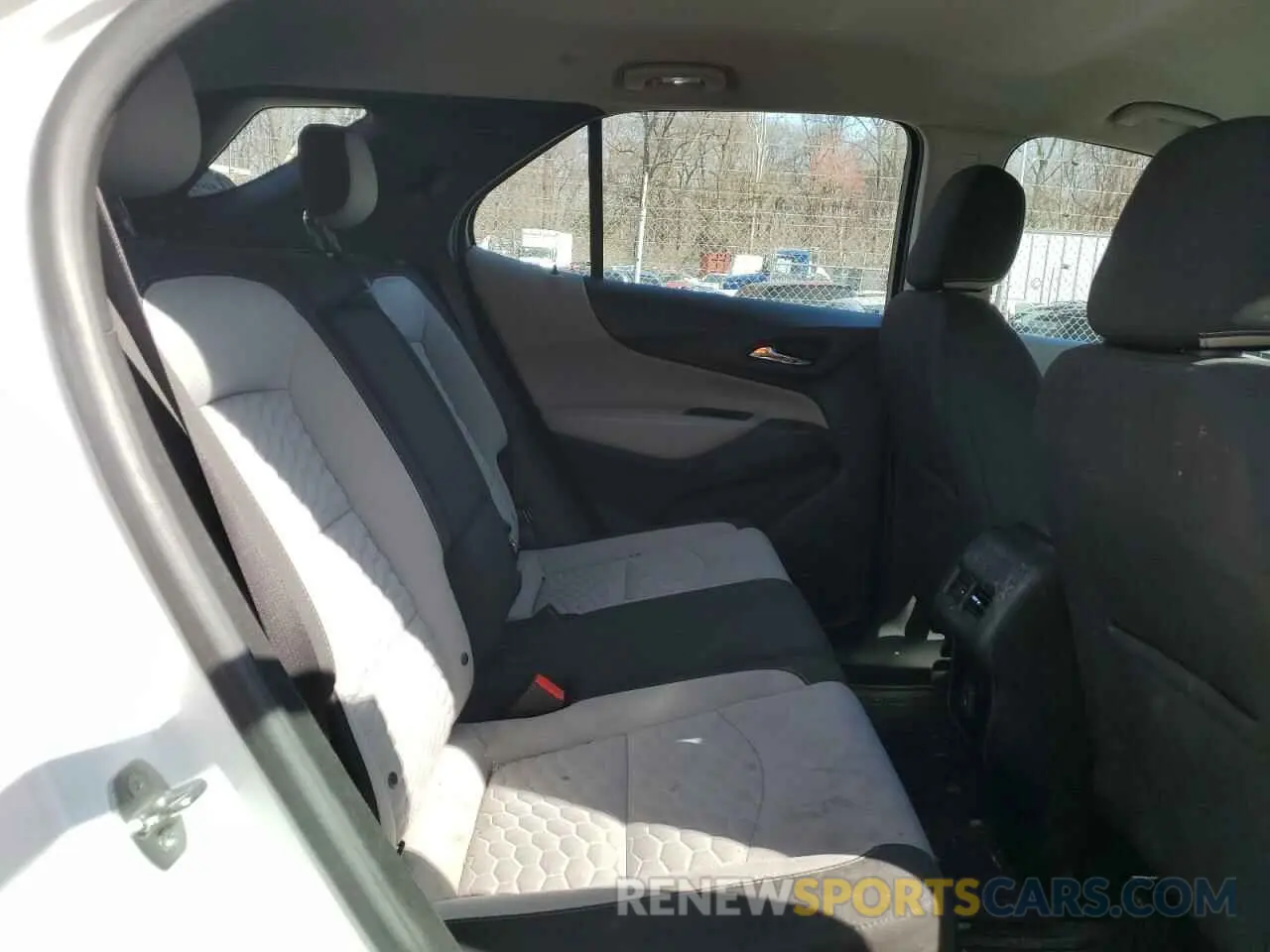 11 Фотография поврежденного автомобиля 2GNAXSEV6L6117794 CHEVROLET EQUINOX 2020