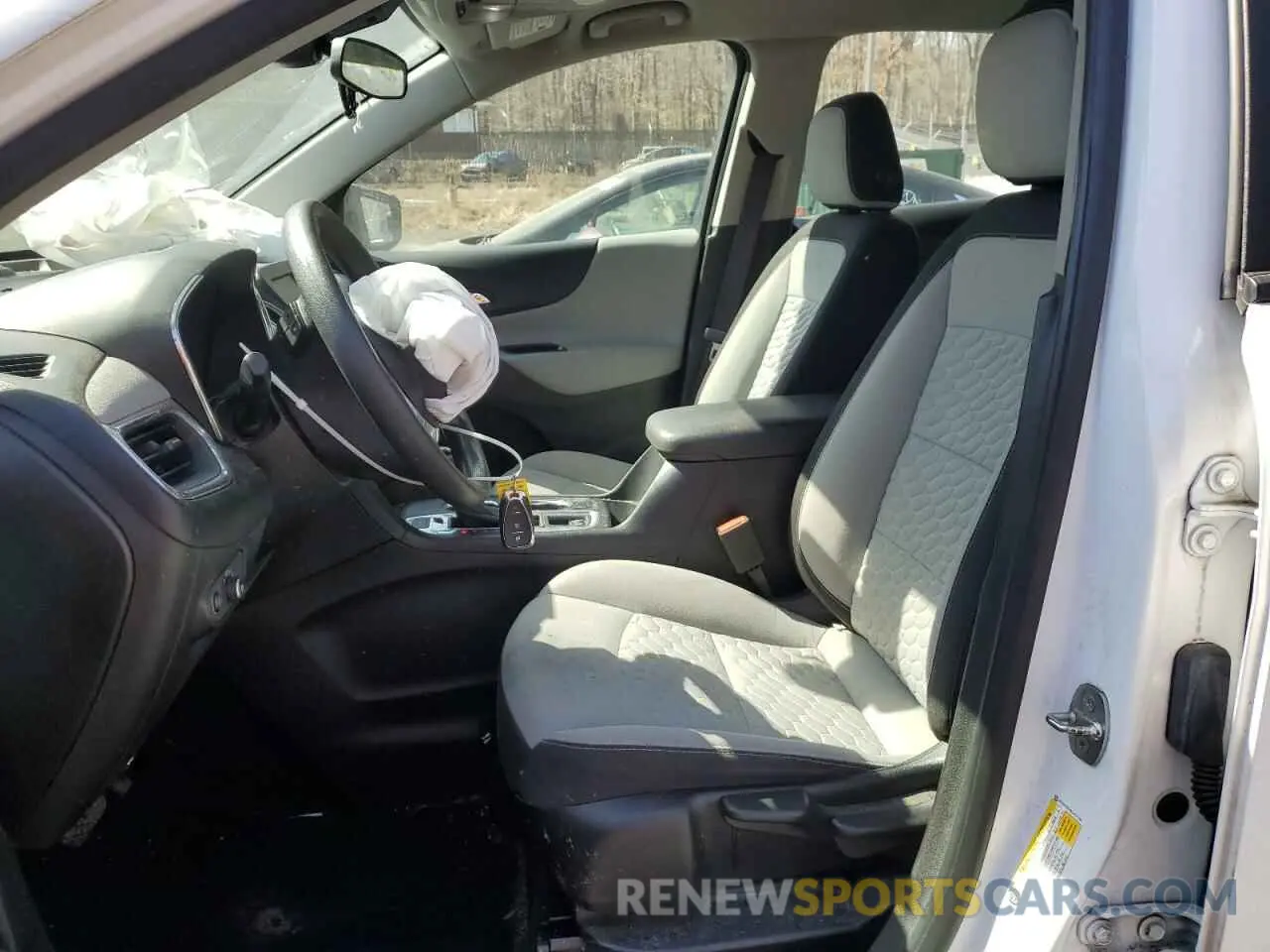 7 Фотография поврежденного автомобиля 2GNAXSEV6L6117794 CHEVROLET EQUINOX 2020