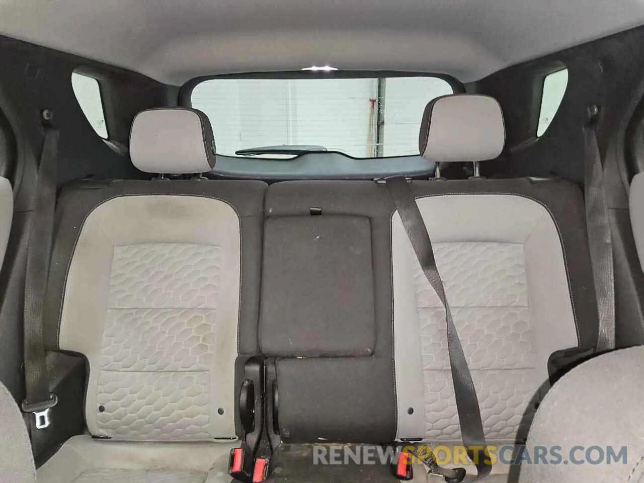 10 Photograph of a damaged car 2GNAXSEV8L6174059 CHEVROLET EQUINOX 2020