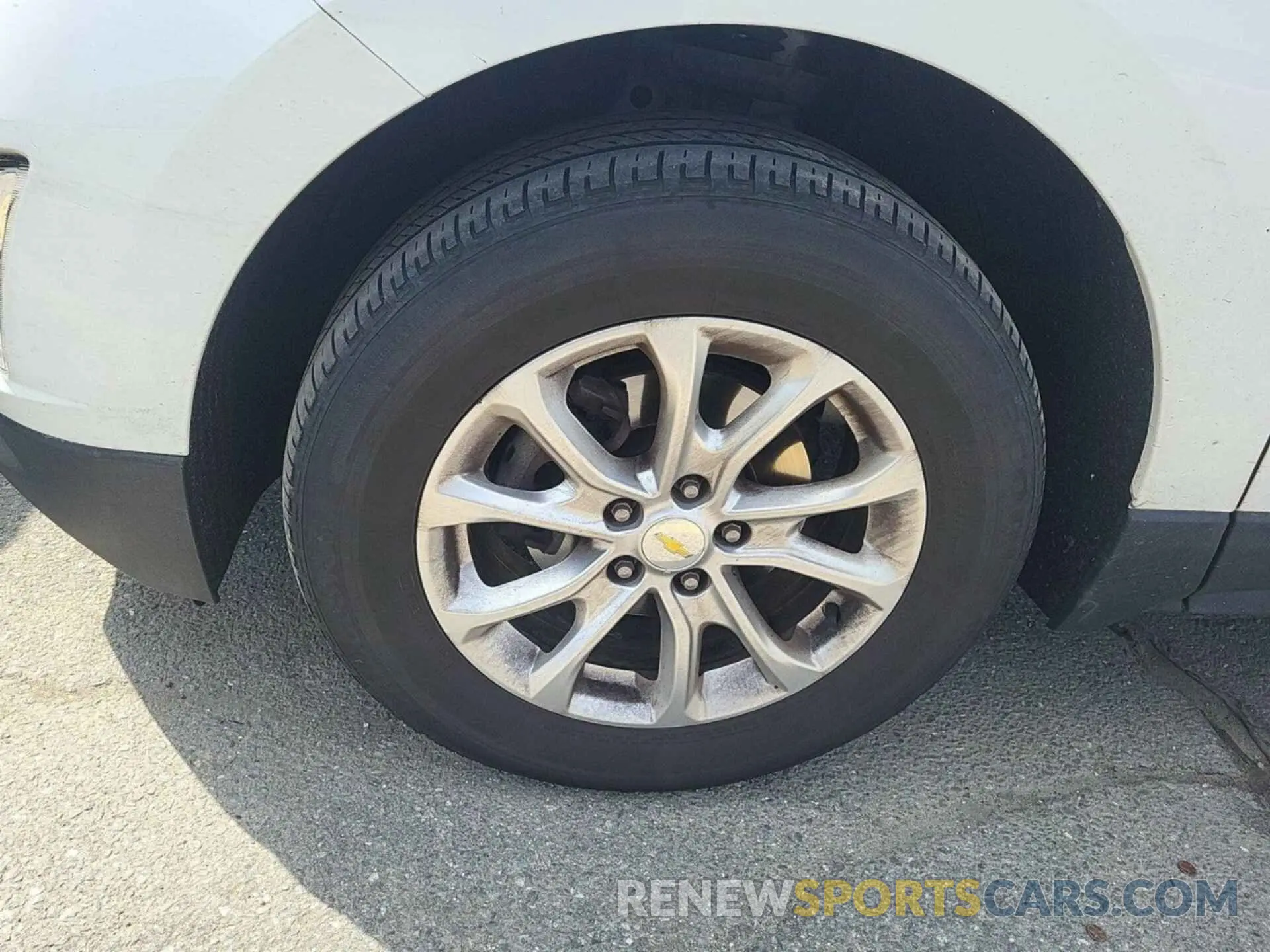 38 Photograph of a damaged car 2GNAXTEV0L6238620 CHEVROLET EQUINOX 2020
