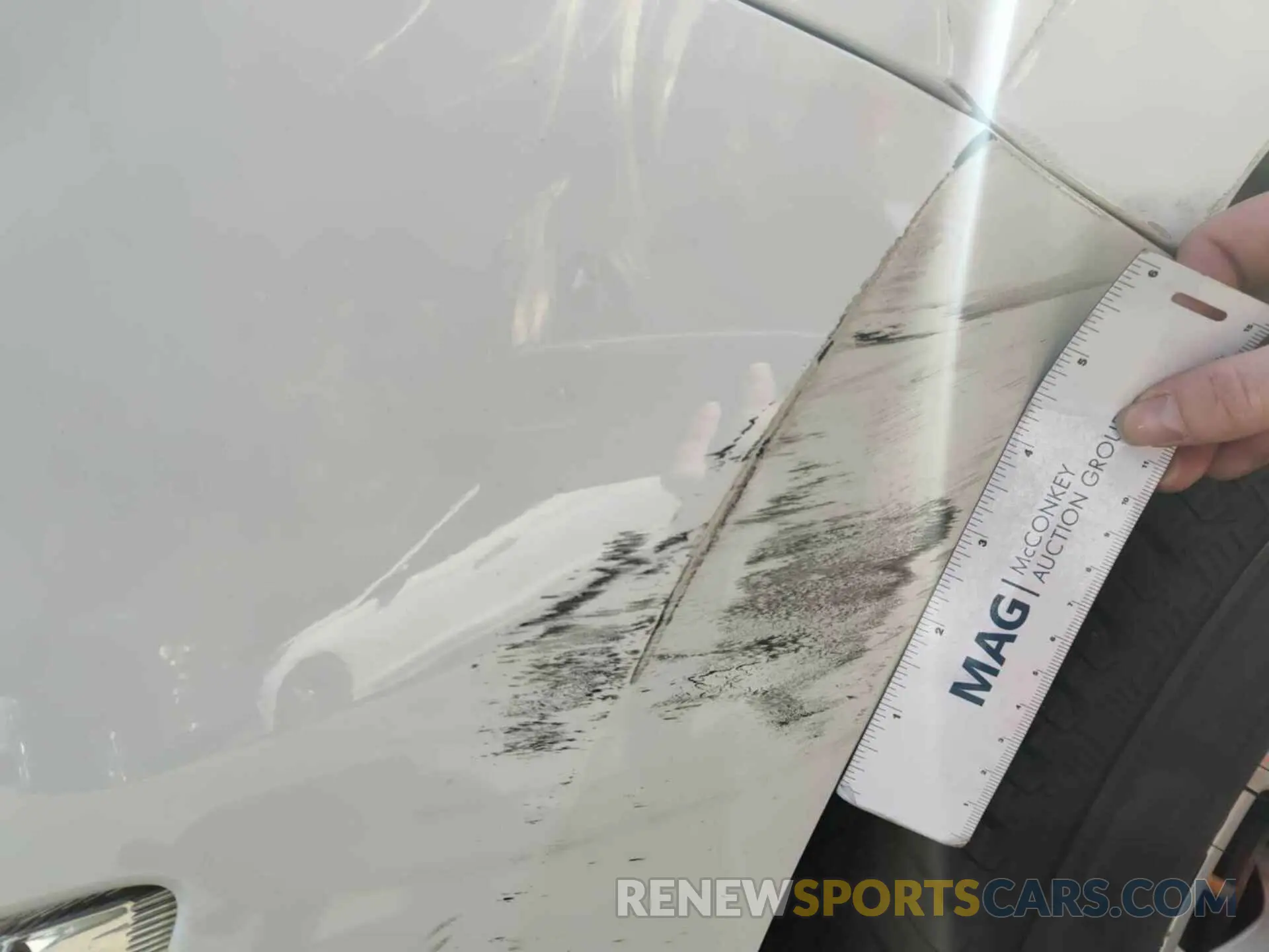 17 Photograph of a damaged car 2GNAXTEV0L6247480 CHEVROLET EQUINOX 2020