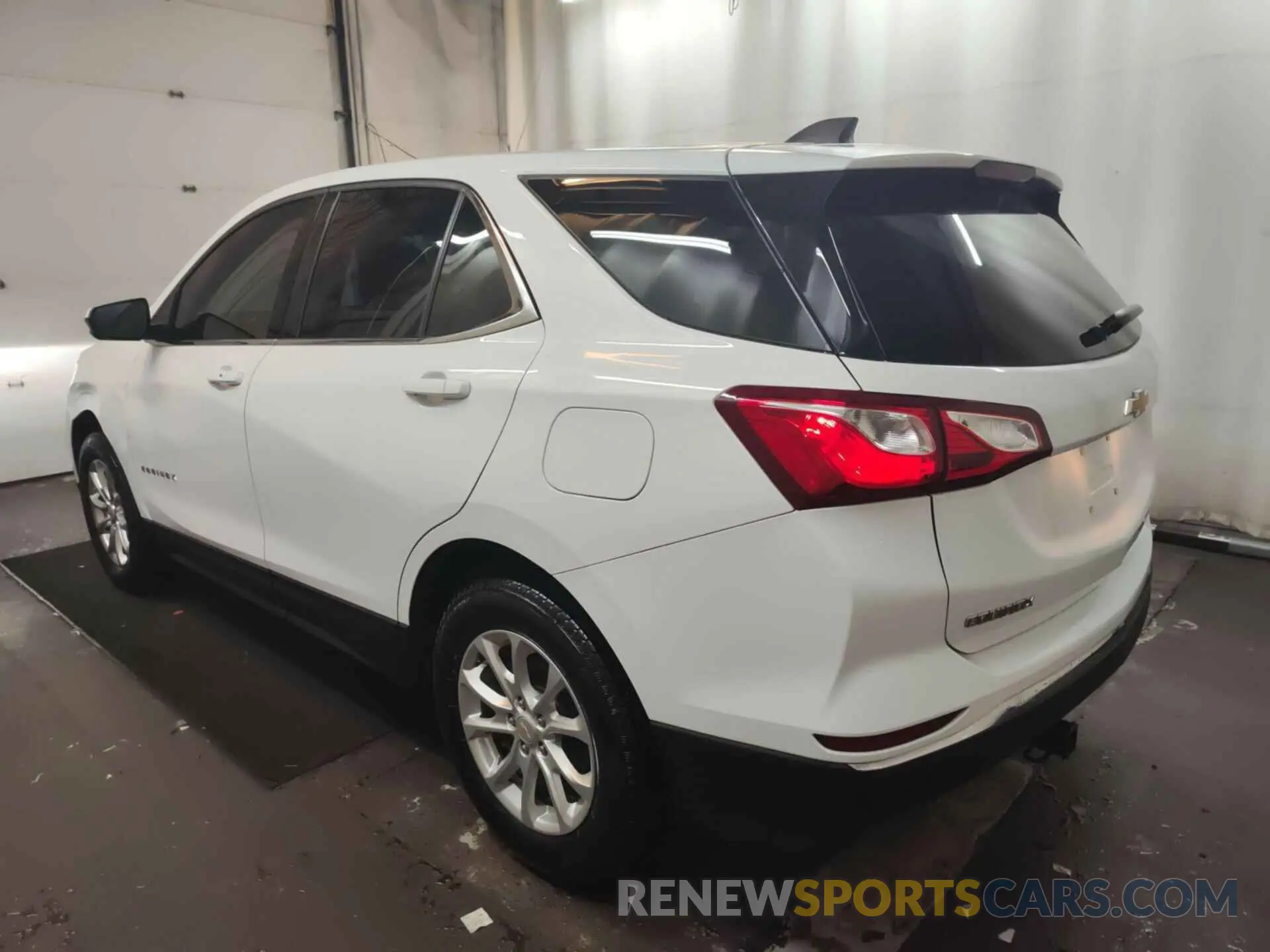 8 Photograph of a damaged car 2GNAXTEV0L6247480 CHEVROLET EQUINOX 2020