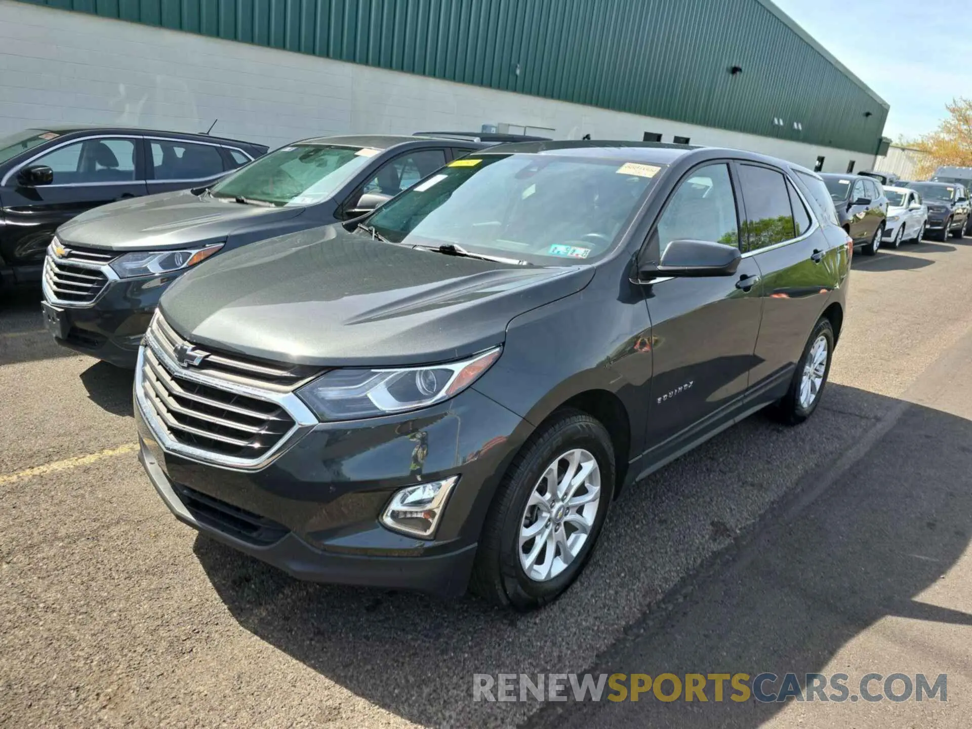 10 Photograph of a damaged car 2GNAXTEV1L6169758 CHEVROLET EQUINOX 2020