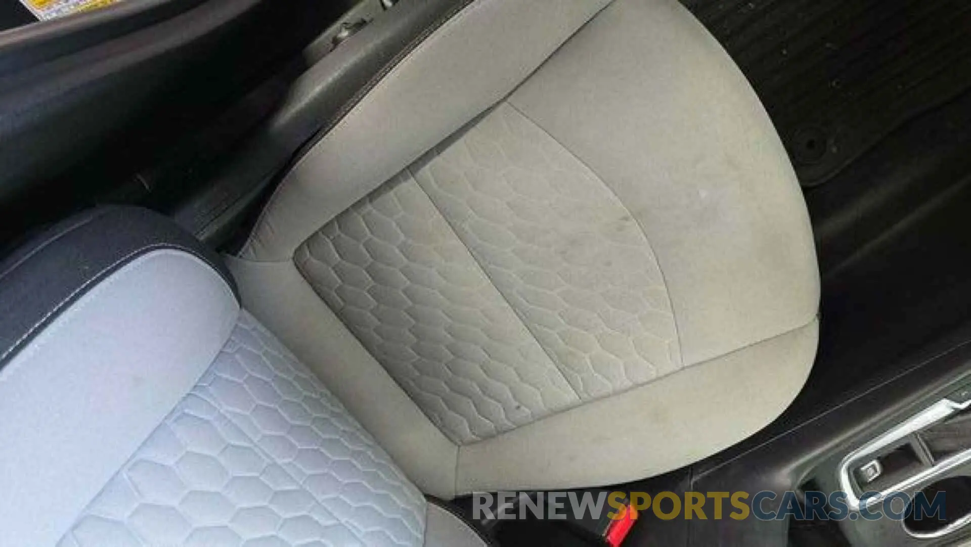 14 Photograph of a damaged car 2GNAXTEV1L6169758 CHEVROLET EQUINOX 2020