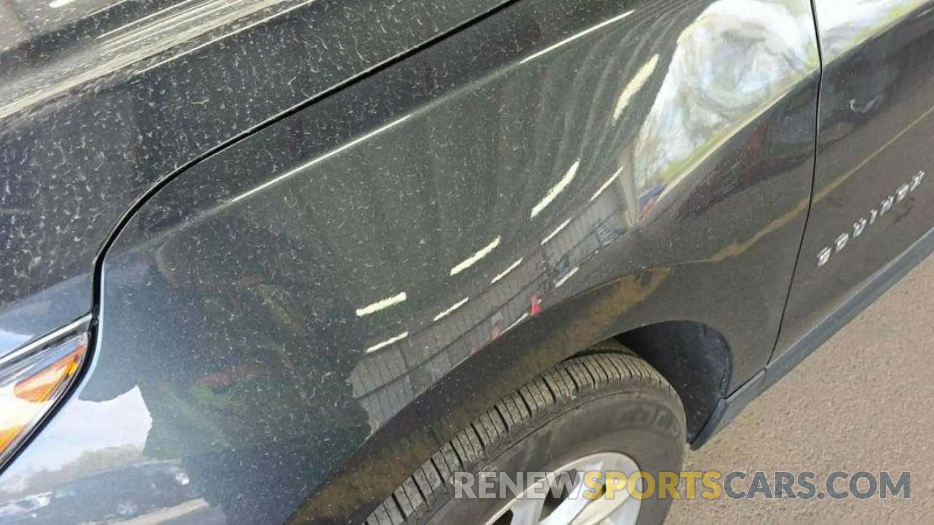29 Photograph of a damaged car 2GNAXTEV1L6169758 CHEVROLET EQUINOX 2020
