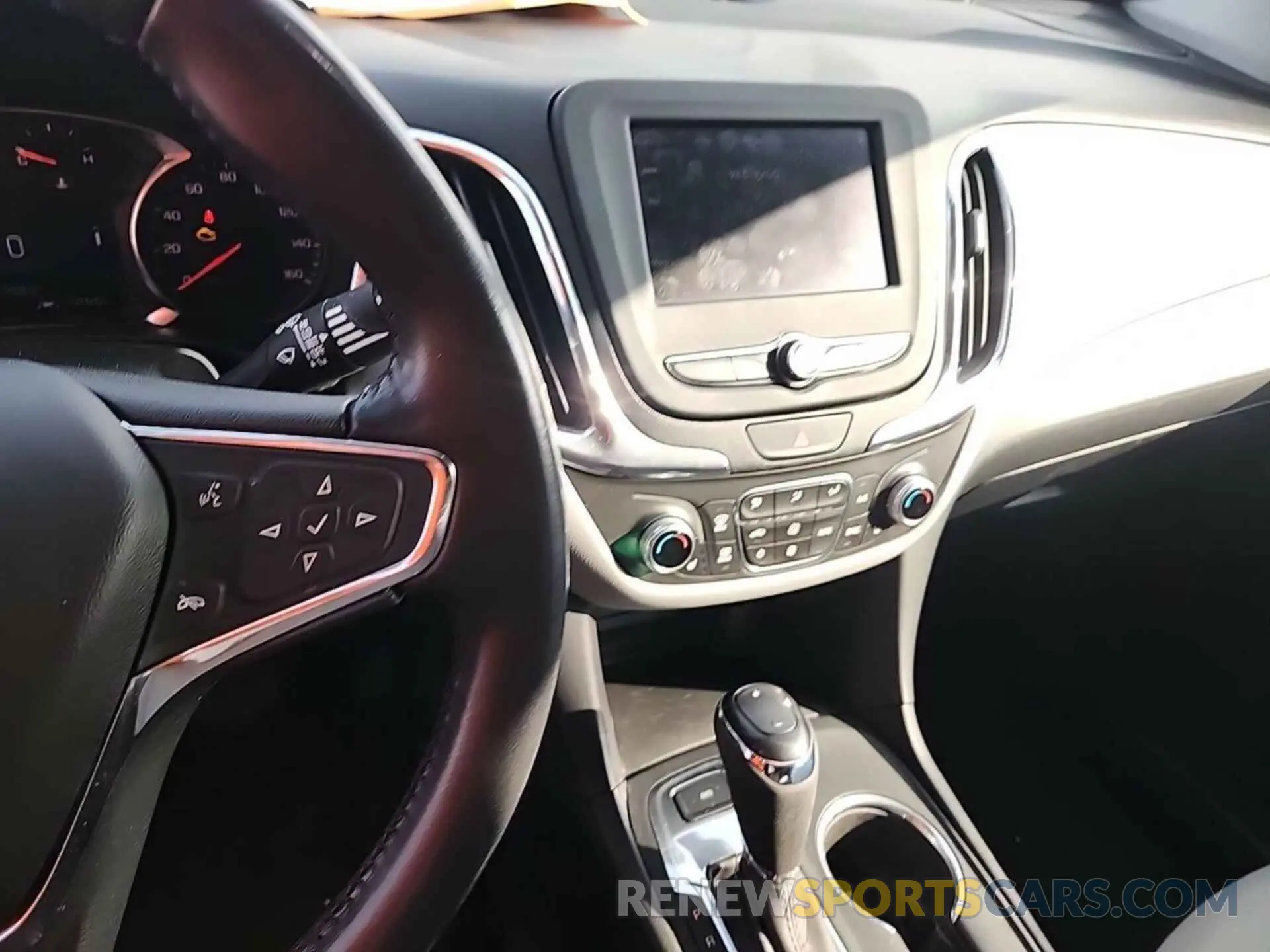 3 Фотография поврежденного автомобиля 2GNAXTEV2L6232155 CHEVROLET EQUINOX 2020