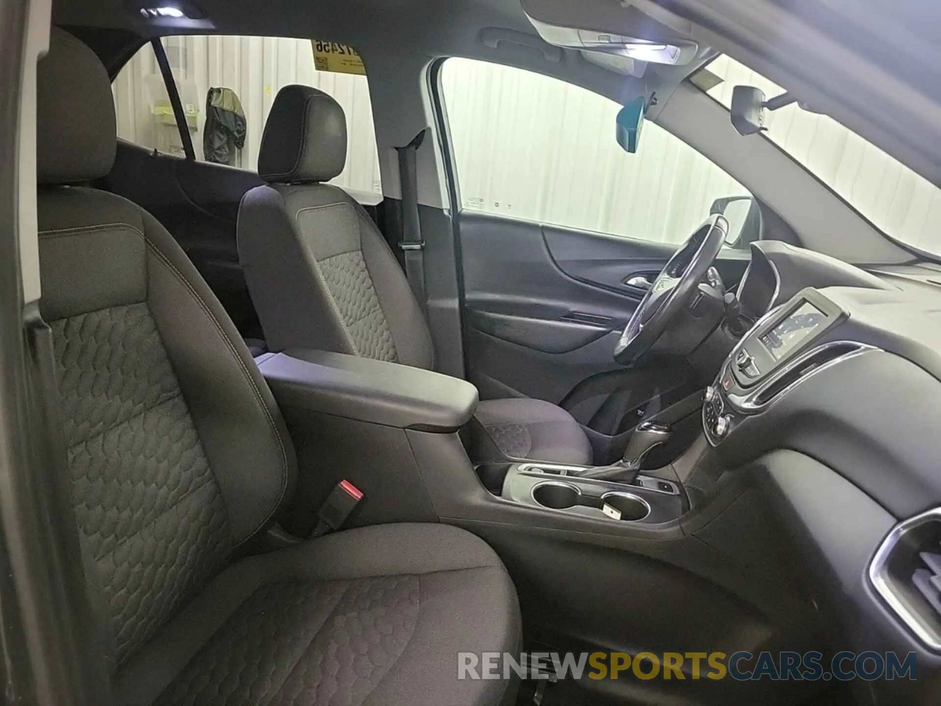 36 Фотография поврежденного автомобиля 2GNAXTEV2L6262790 CHEVROLET EQUINOX 2020