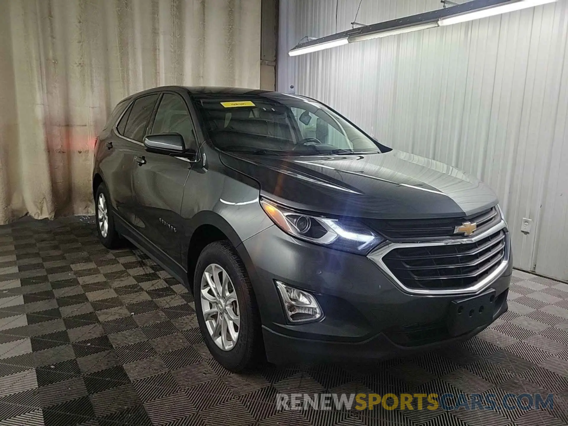 44 Фотография поврежденного автомобиля 2GNAXTEV2L6262790 CHEVROLET EQUINOX 2020