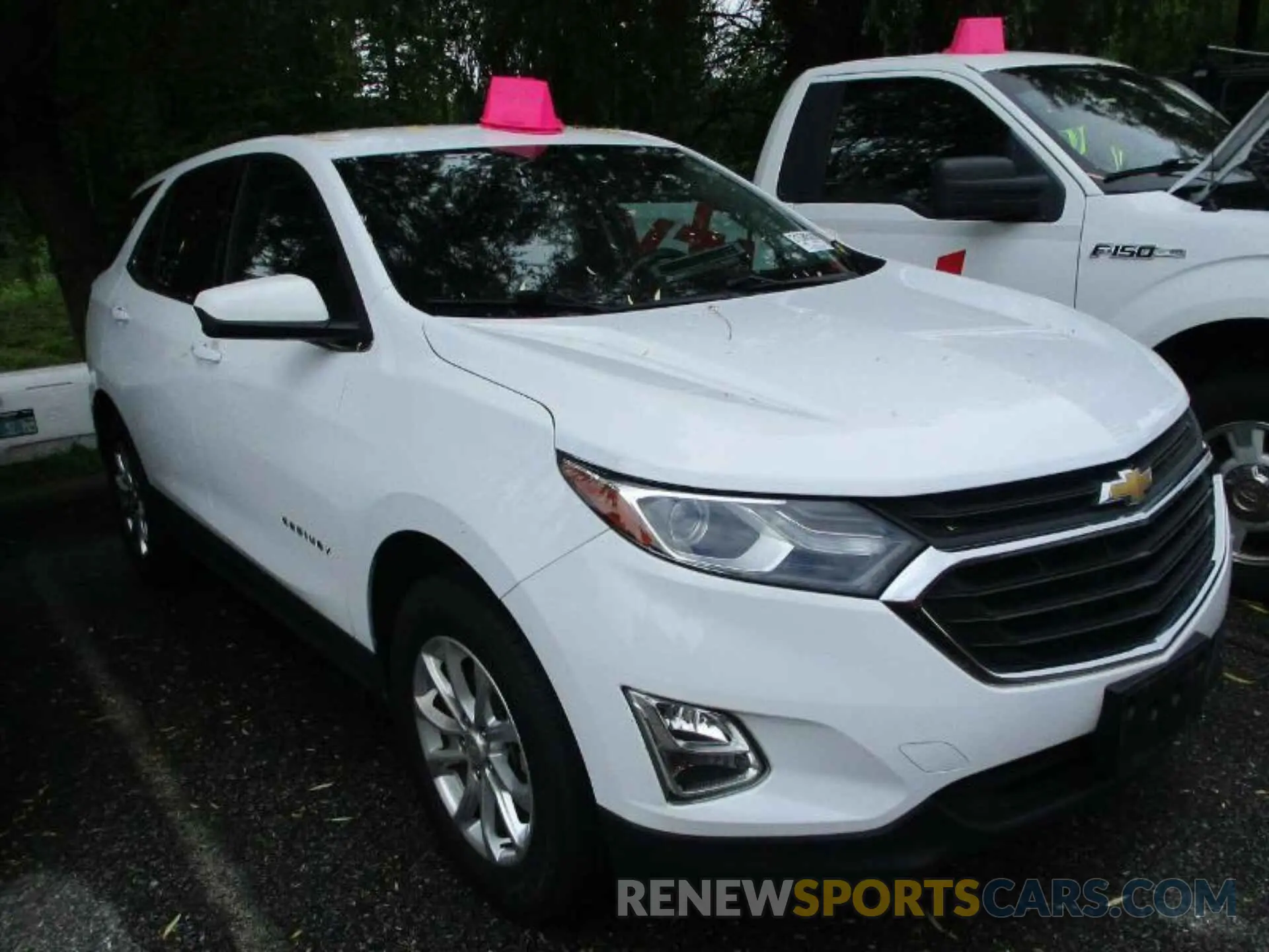 2 Фотография поврежденного автомобиля 2GNAXTEV3L6244010 CHEVROLET EQUINOX 2020