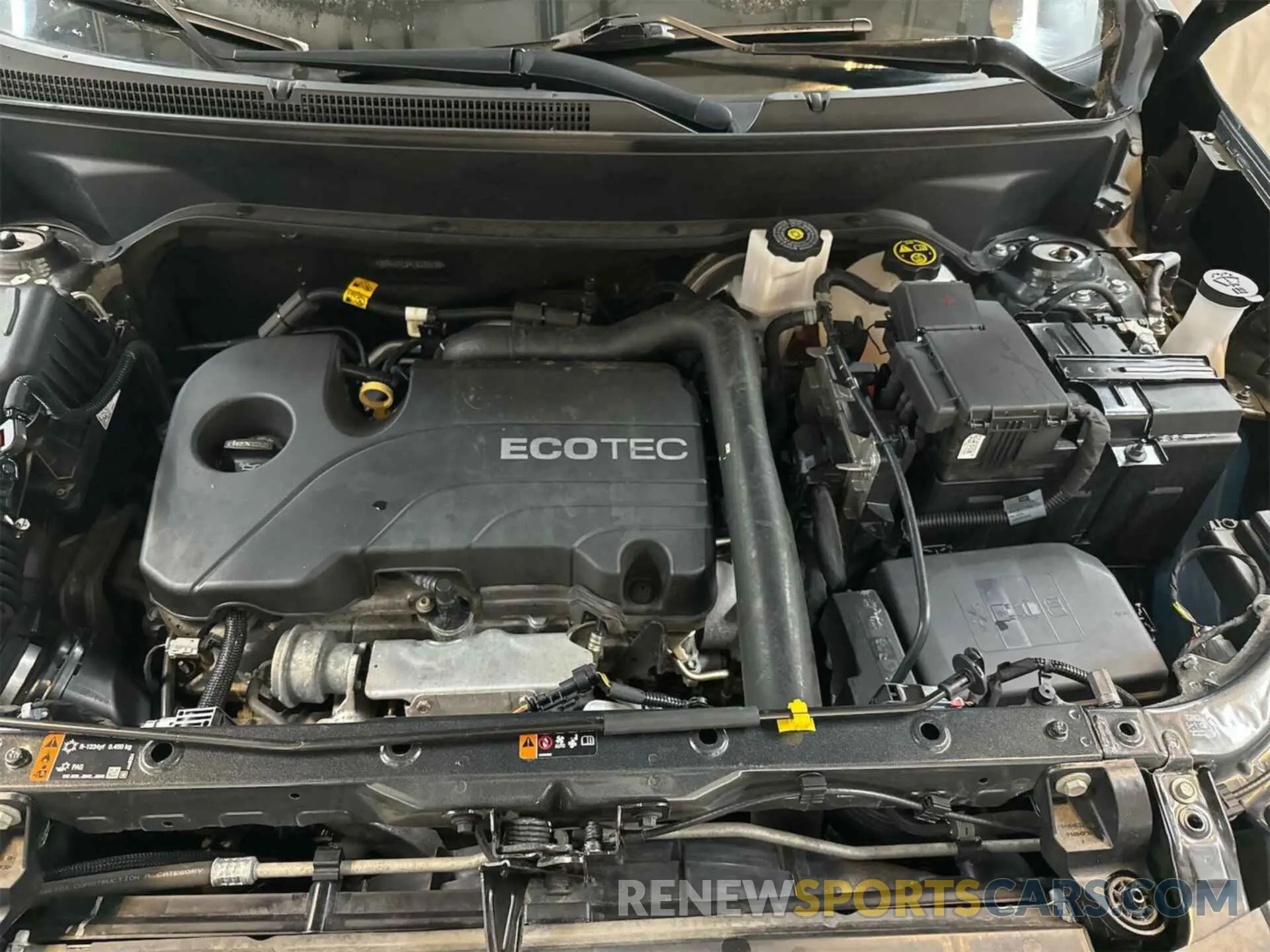 24 Photograph of a damaged car 2GNAXTEV4L6233100 CHEVROLET EQUINOX 2020