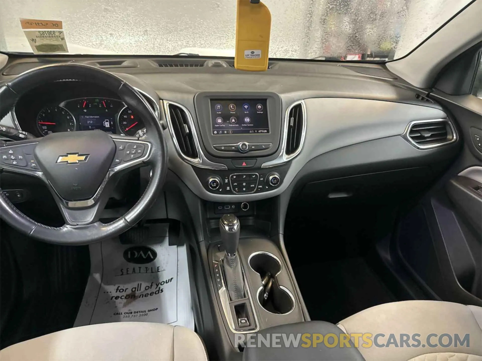 6 Photograph of a damaged car 2GNAXTEV4L6233100 CHEVROLET EQUINOX 2020