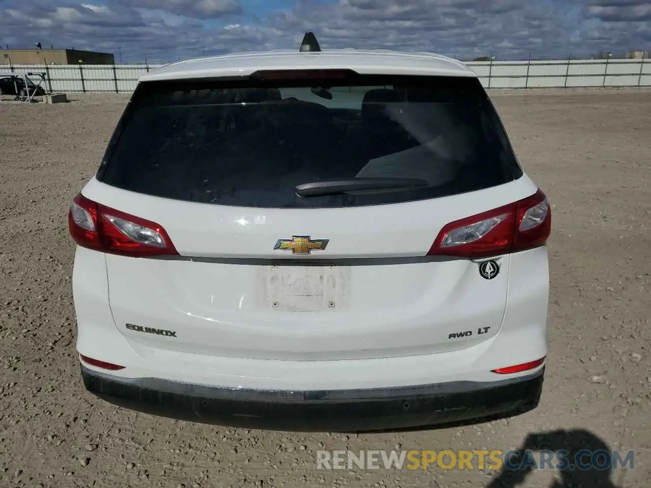 6 Photograph of a damaged car 2GNAXTEV5L6217889 CHEVROLET EQUINOX 2020