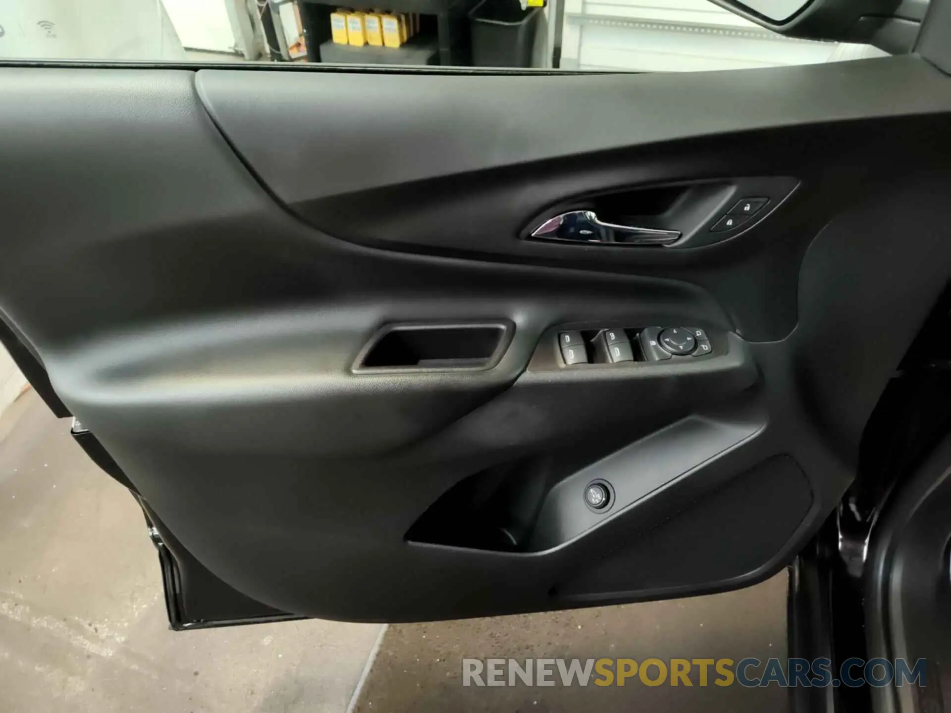 8 Photograph of a damaged car 2GNAXTEV5L6232411 CHEVROLET EQUINOX 2020