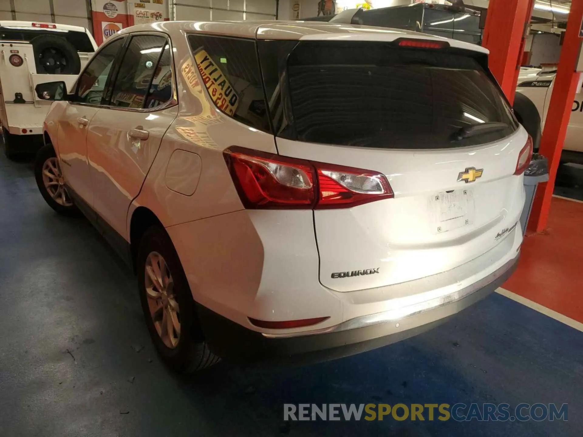 16 Photograph of a damaged car 2GNAXTEV6L6235088 CHEVROLET EQUINOX 2020