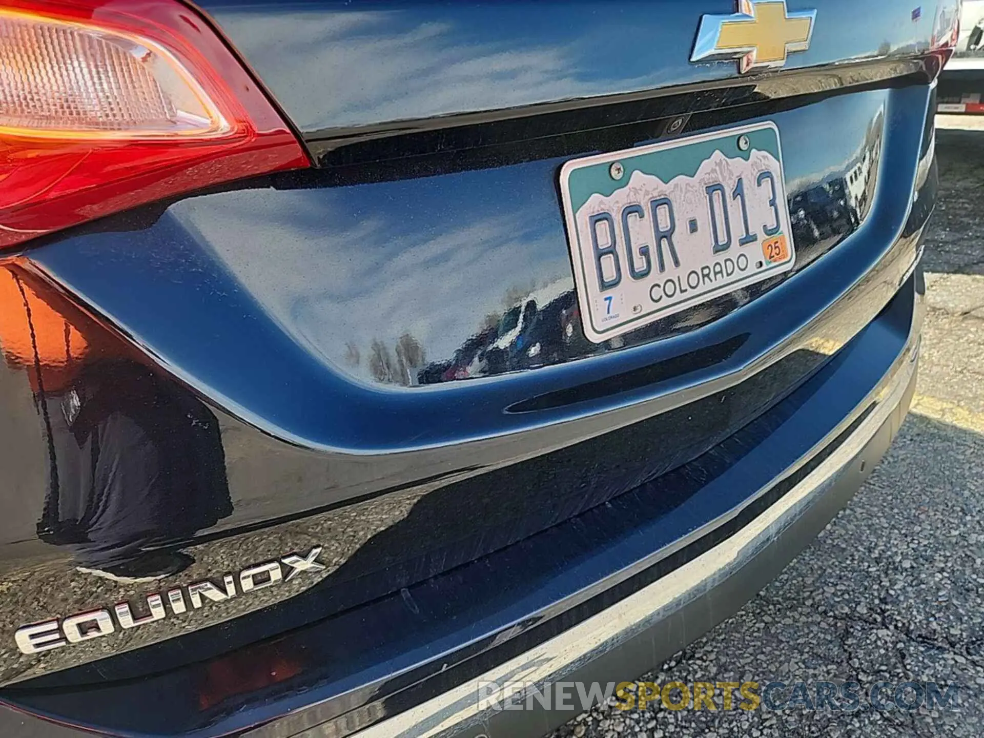 21 Photograph of a damaged car 2GNAXTEV6L6237312 CHEVROLET EQUINOX 2020