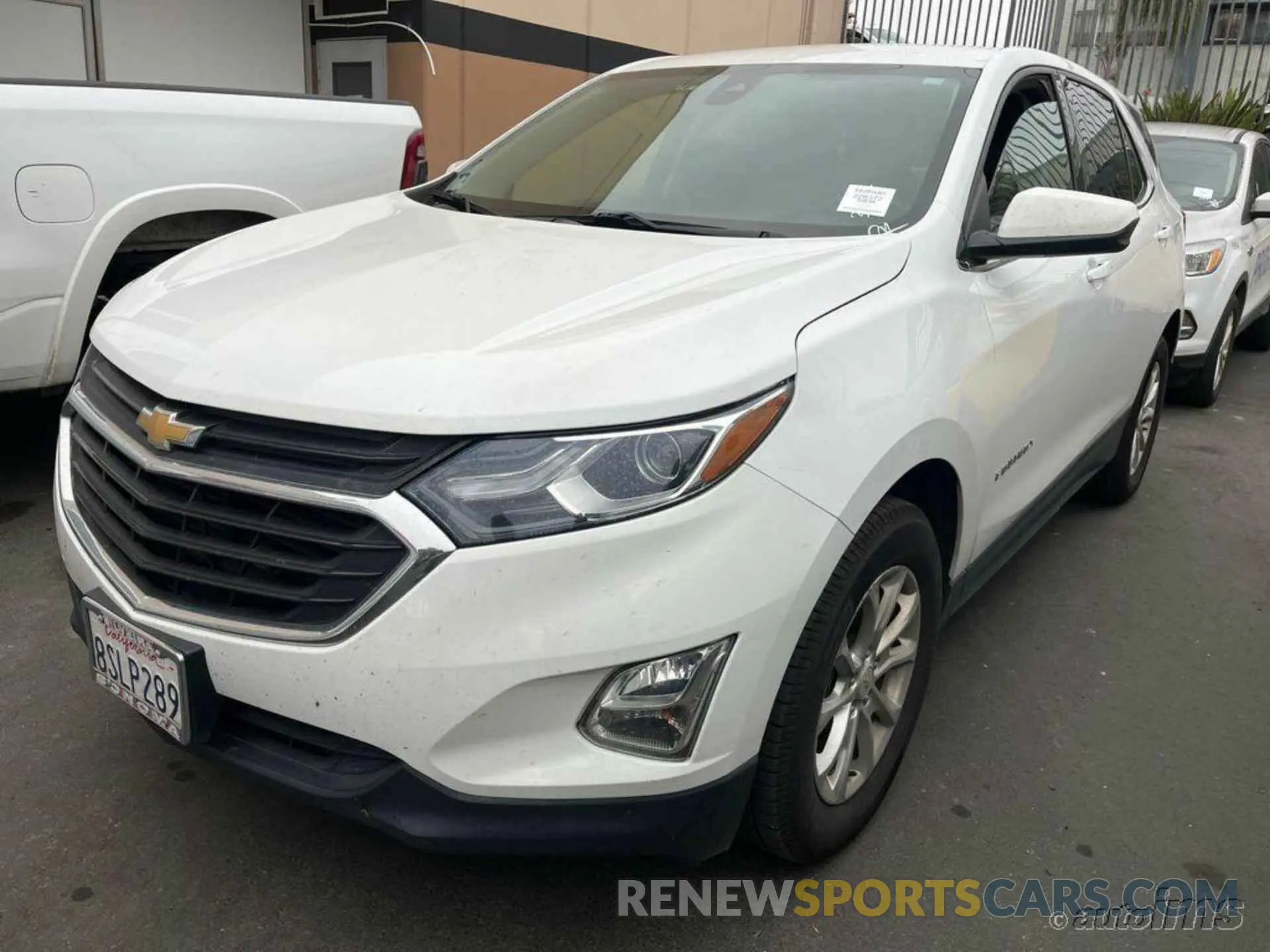 11 Photograph of a damaged car 2GNAXTEV6L6245443 CHEVROLET EQUINOX 2020