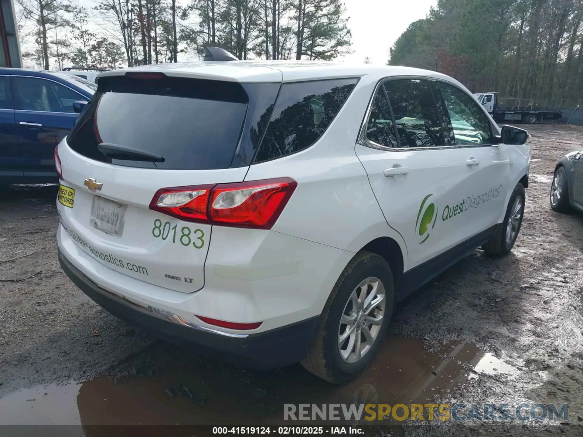 4 Photograph of a damaged car 2GNAXTEV6L6257804 CHEVROLET EQUINOX 2020