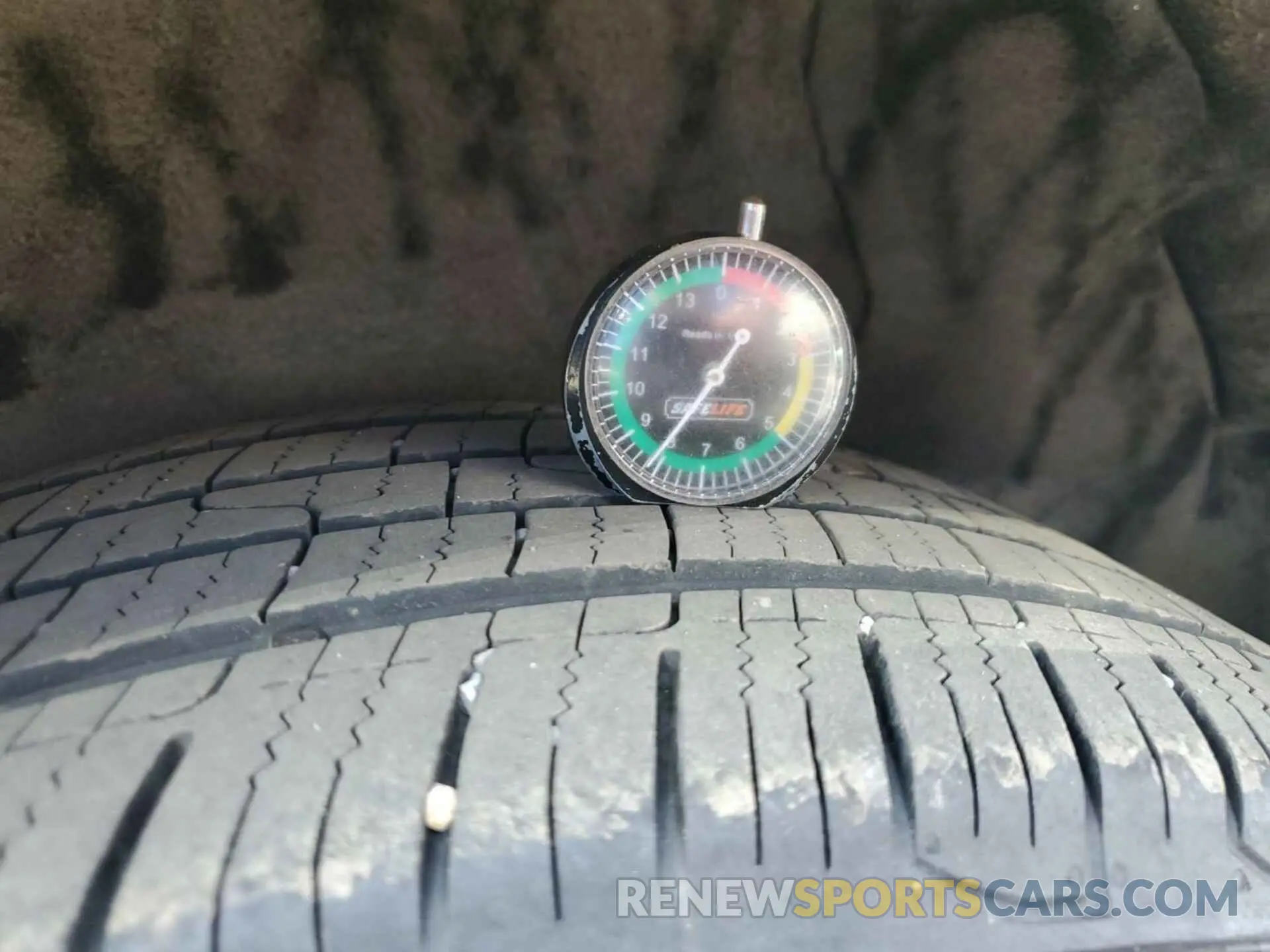 3 Фотография поврежденного автомобиля 2GNAXTEV7L6242857 CHEVROLET EQUINOX 2020