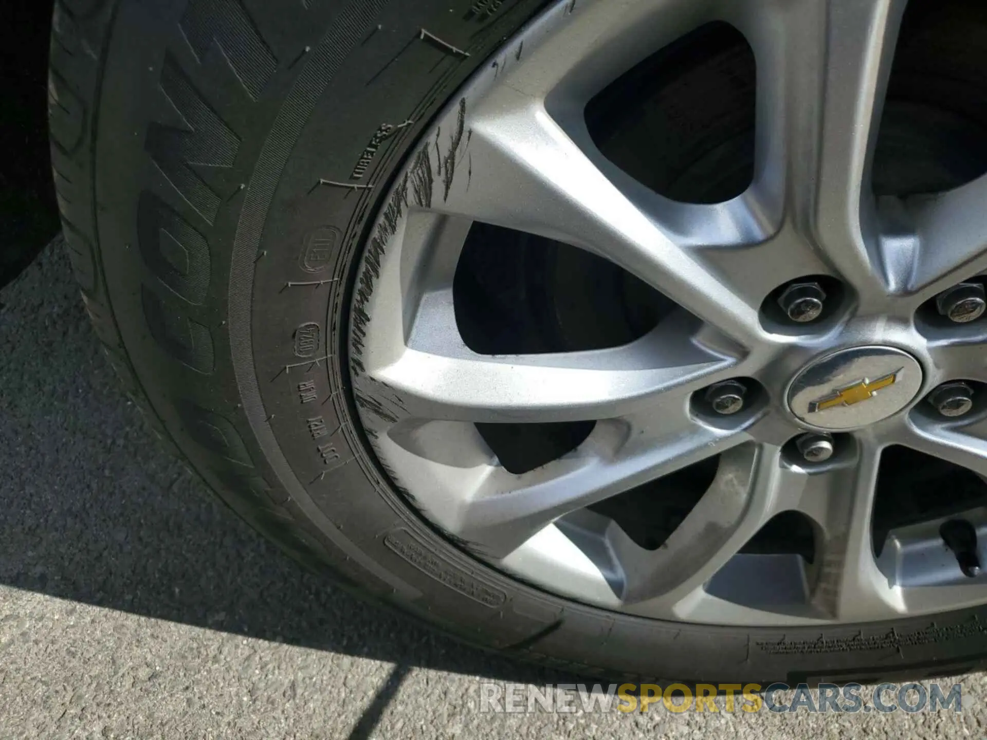 6 Фотография поврежденного автомобиля 2GNAXTEV7L6242857 CHEVROLET EQUINOX 2020