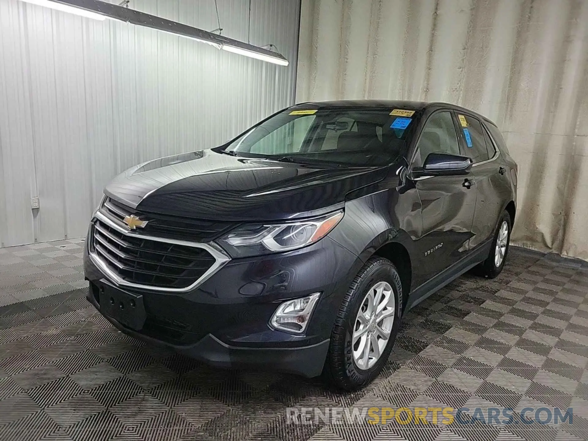 11 Photograph of a damaged car 2GNAXTEV8L6153041 CHEVROLET EQUINOX 2020