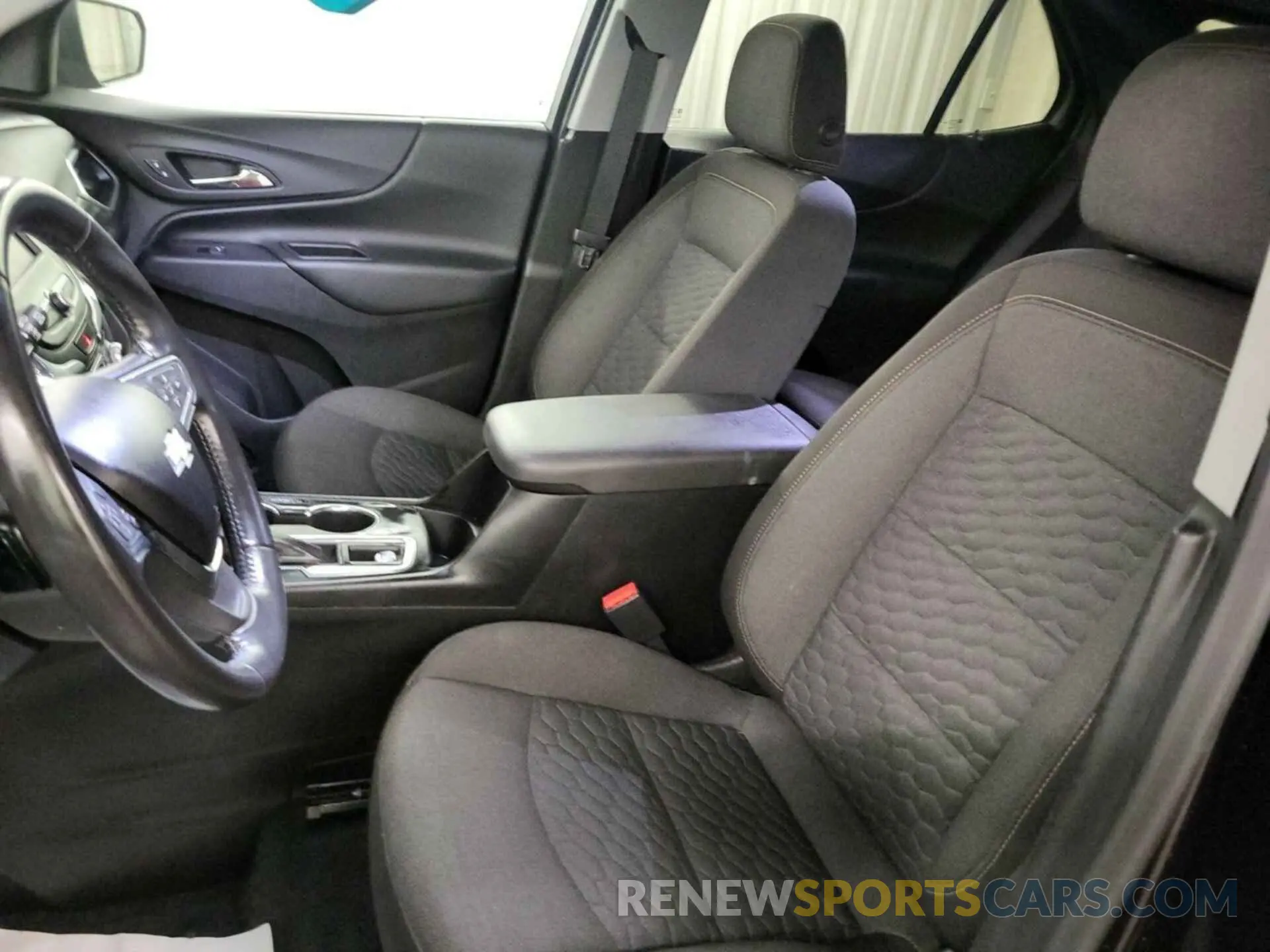 15 Photograph of a damaged car 2GNAXTEV8L6153041 CHEVROLET EQUINOX 2020