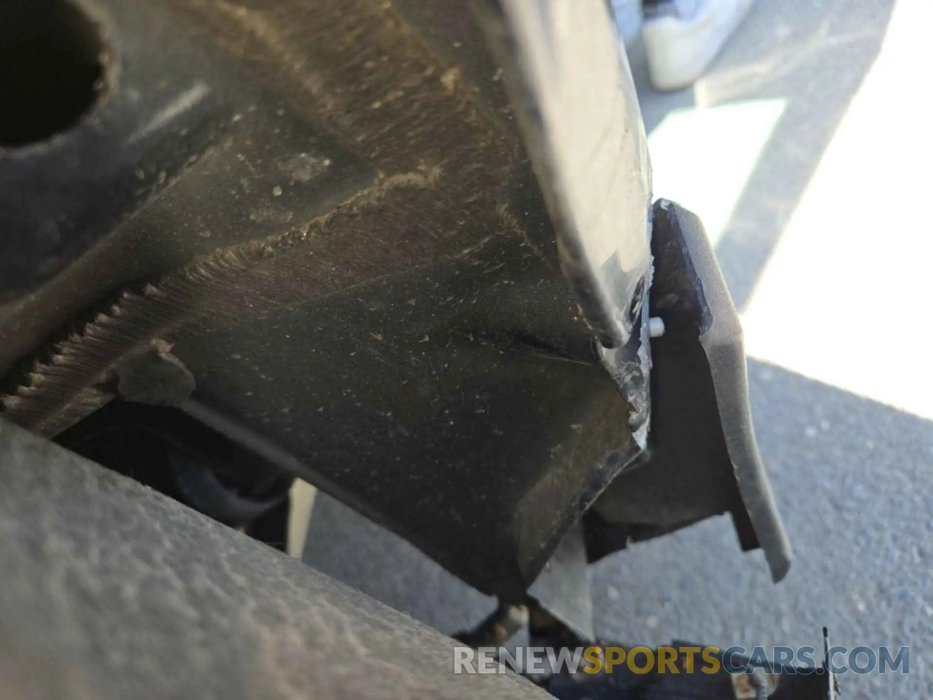34 Photograph of a damaged car 2GNAXTEV8L6153041 CHEVROLET EQUINOX 2020