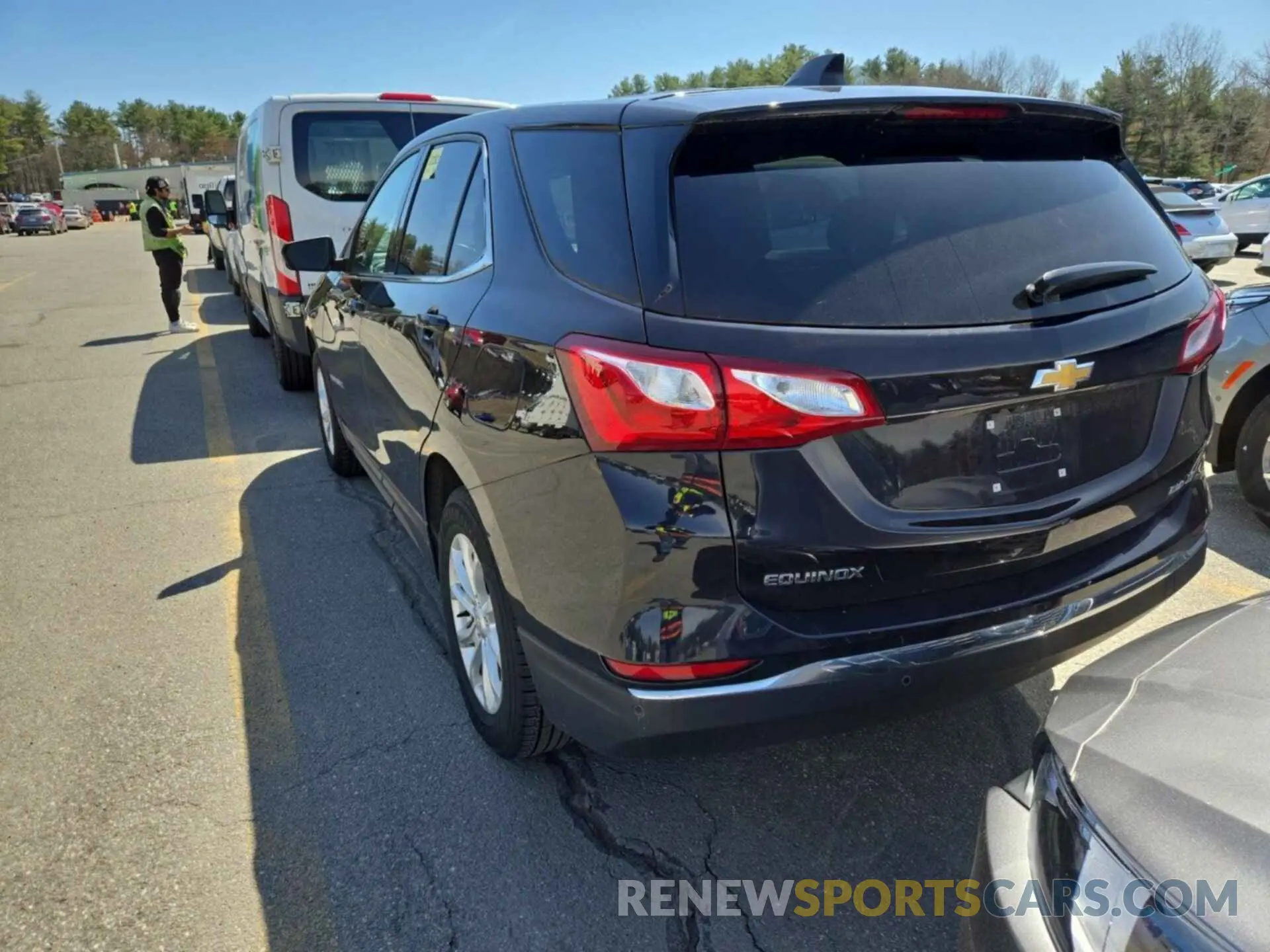 37 Photograph of a damaged car 2GNAXTEV8L6153041 CHEVROLET EQUINOX 2020