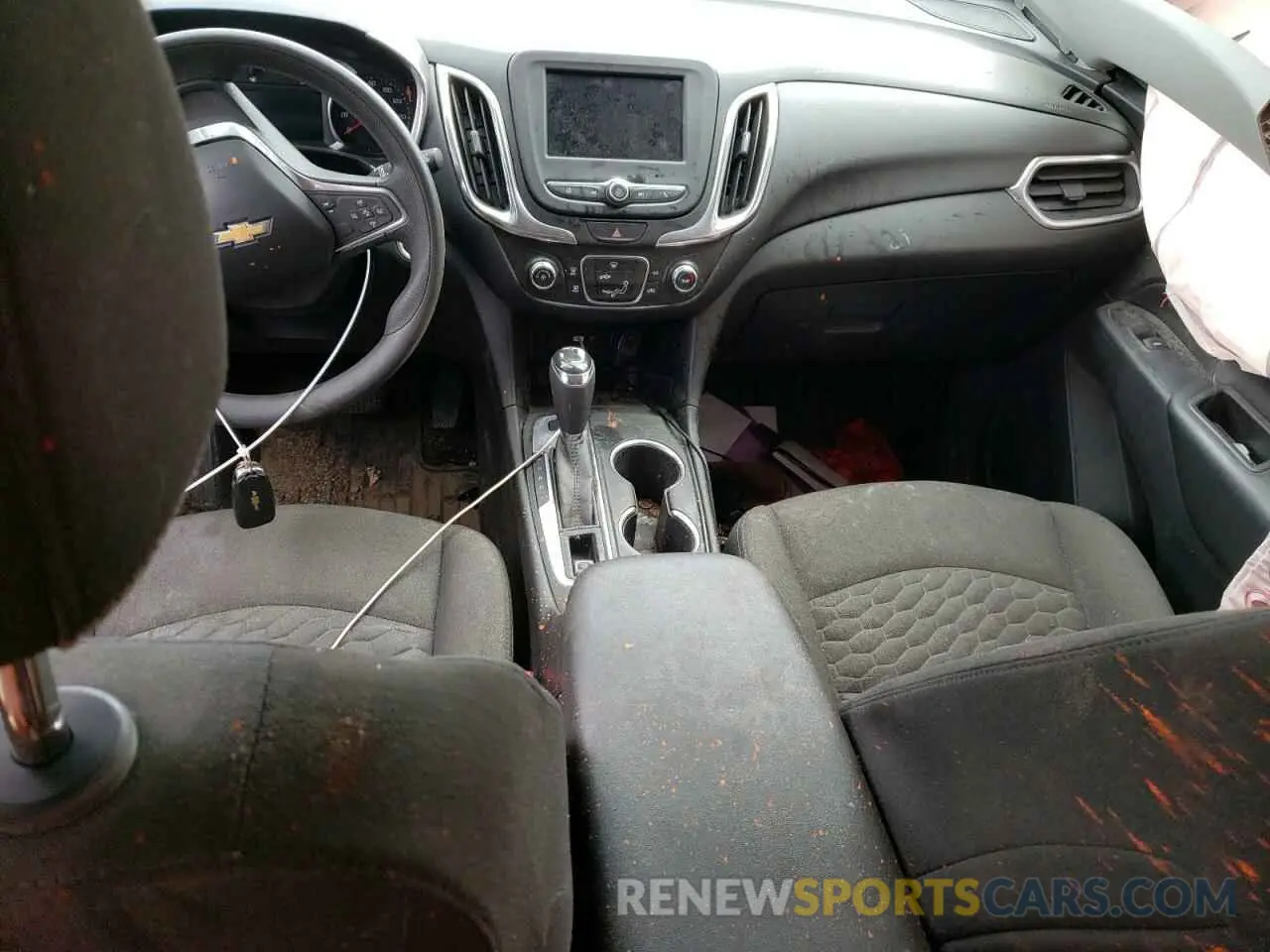 8 Photograph of a damaged car 2GNAXTEV8L6181986 CHEVROLET EQUINOX 2020