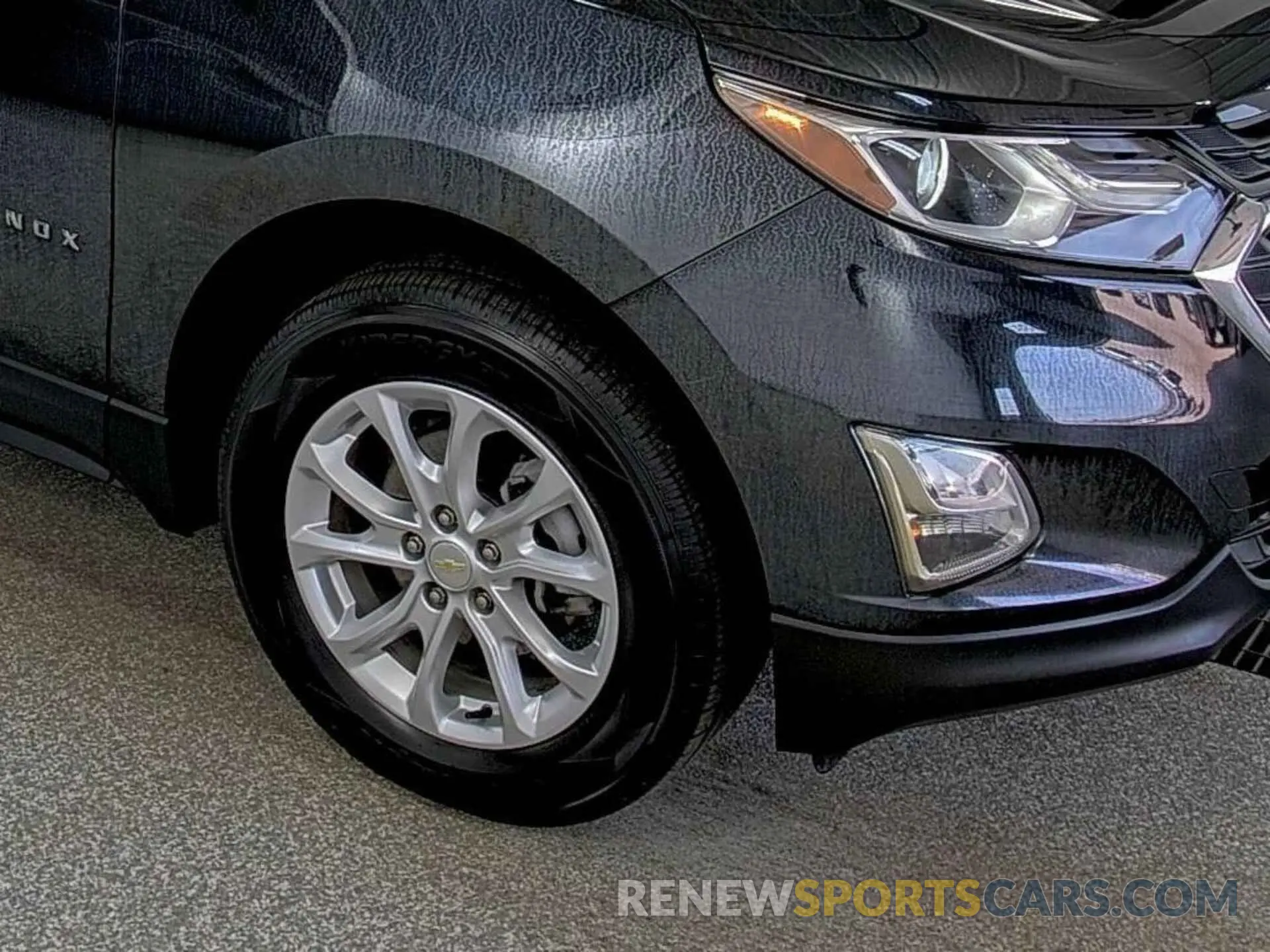 15 Photograph of a damaged car 2GNAXTEV8L6230815 CHEVROLET EQUINOX 2020