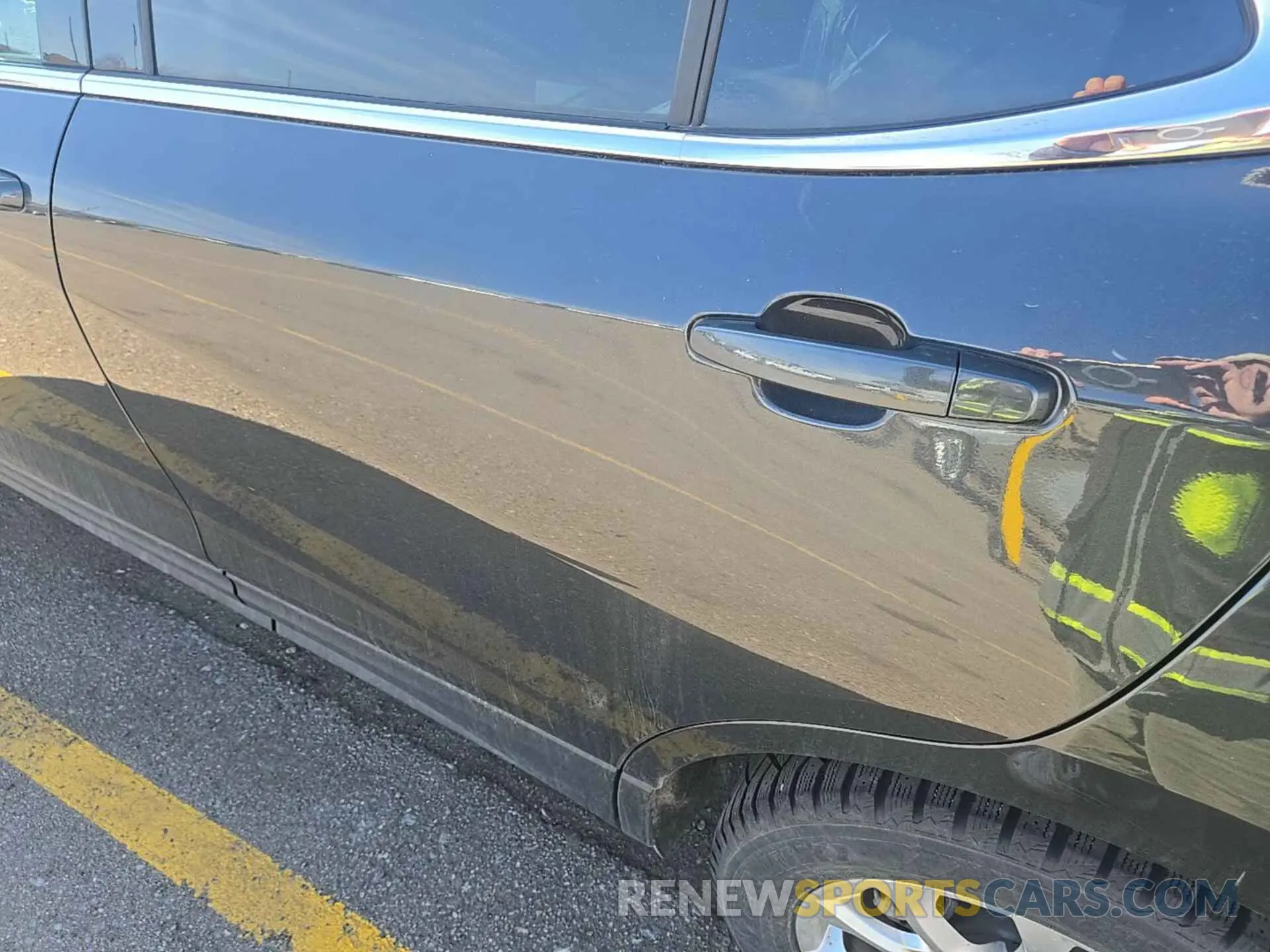 11 Photograph of a damaged car 2GNAXTEV9L6232444 CHEVROLET EQUINOX 2020