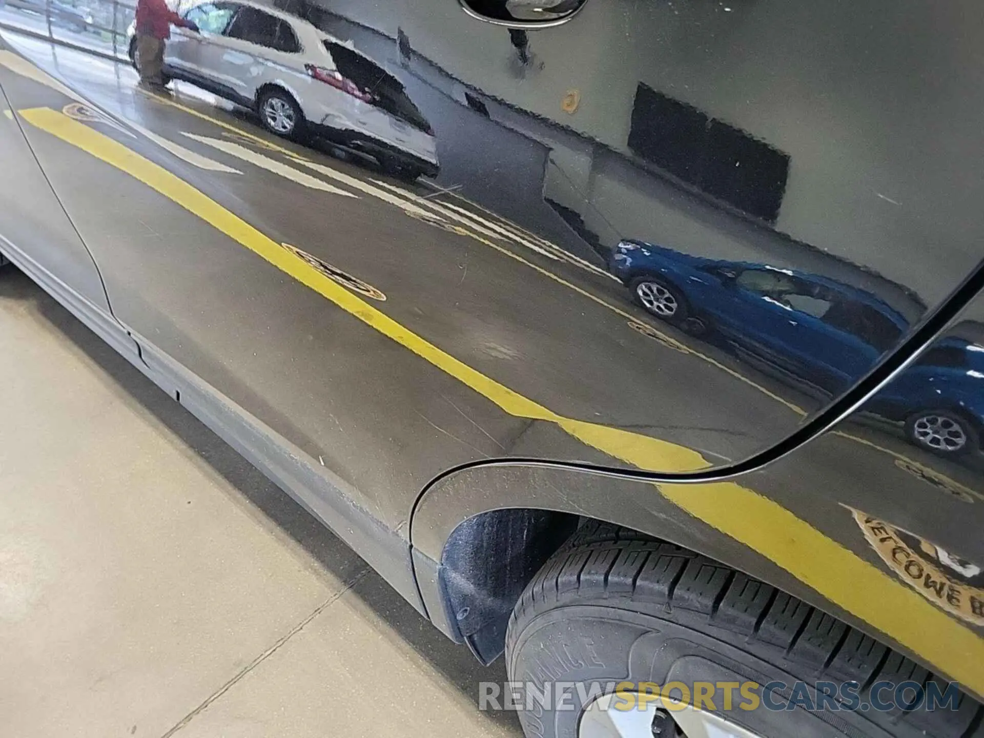 9 Photograph of a damaged car 2GNAXTEVXL6155891 CHEVROLET EQUINOX 2020