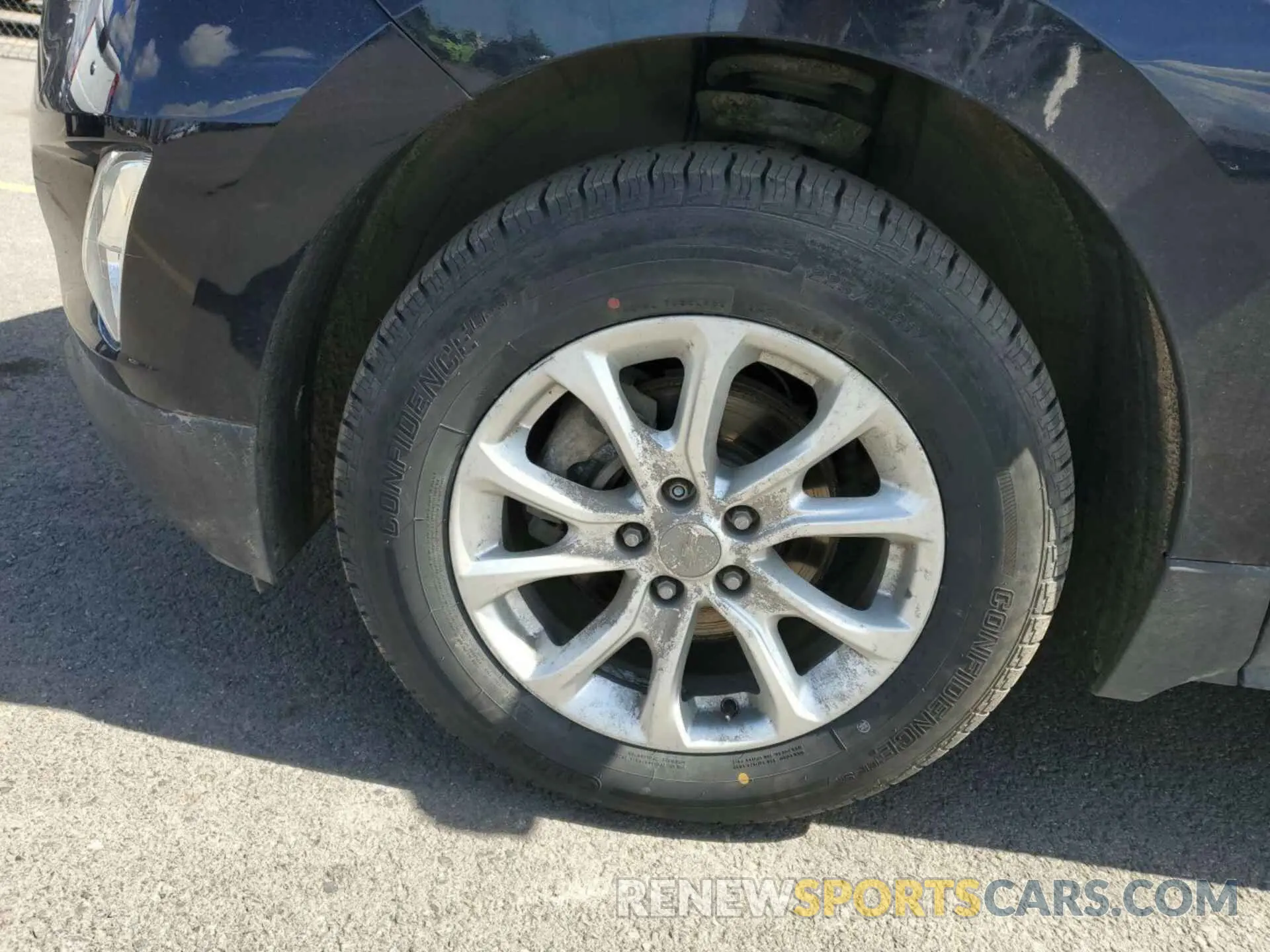 29 Photograph of a damaged car 2GNAXTEVXL6162906 CHEVROLET EQUINOX 2020