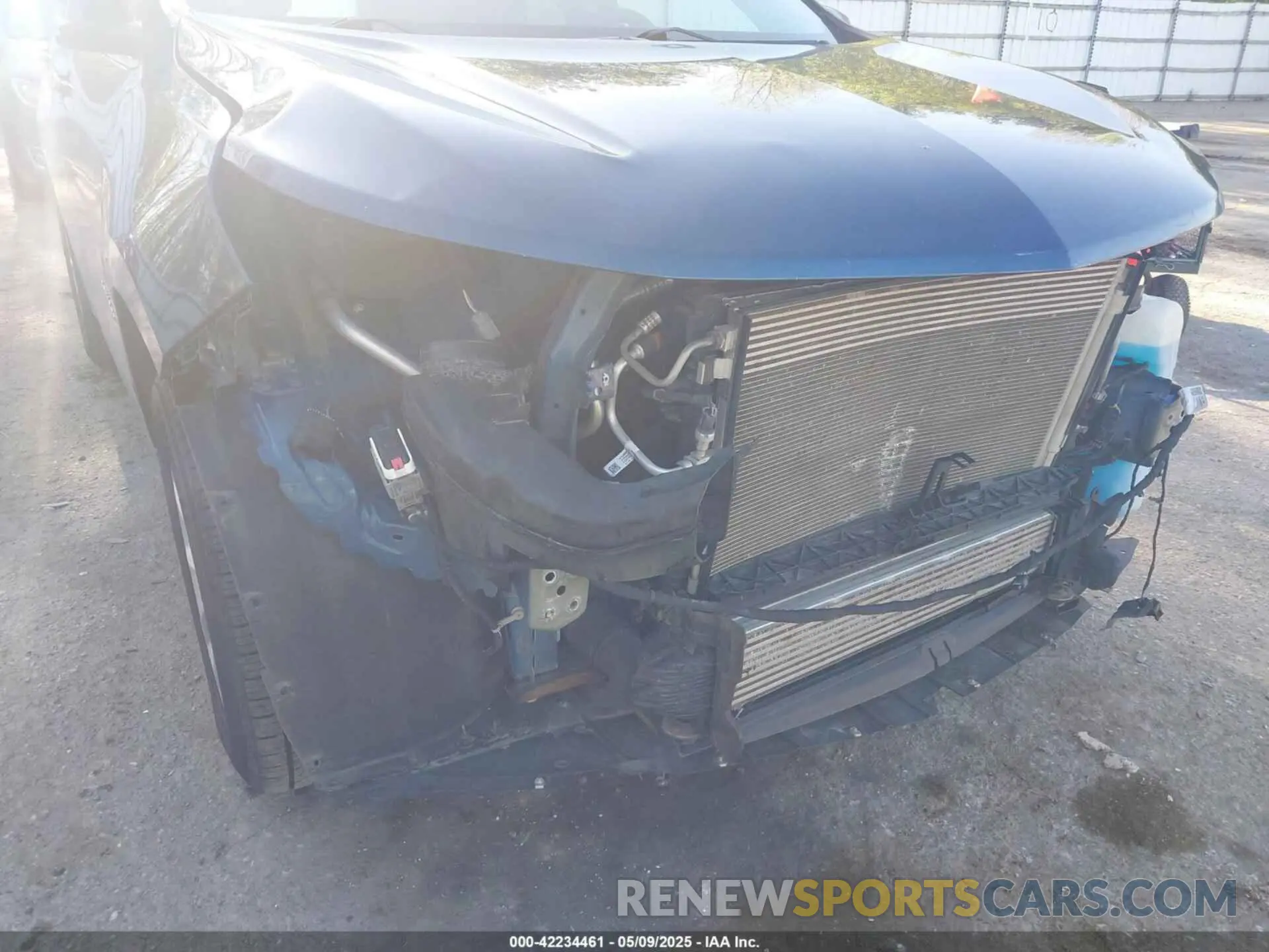 6 Photograph of a damaged car 2GNAXTEVXL6231979 CHEVROLET EQUINOX 2020