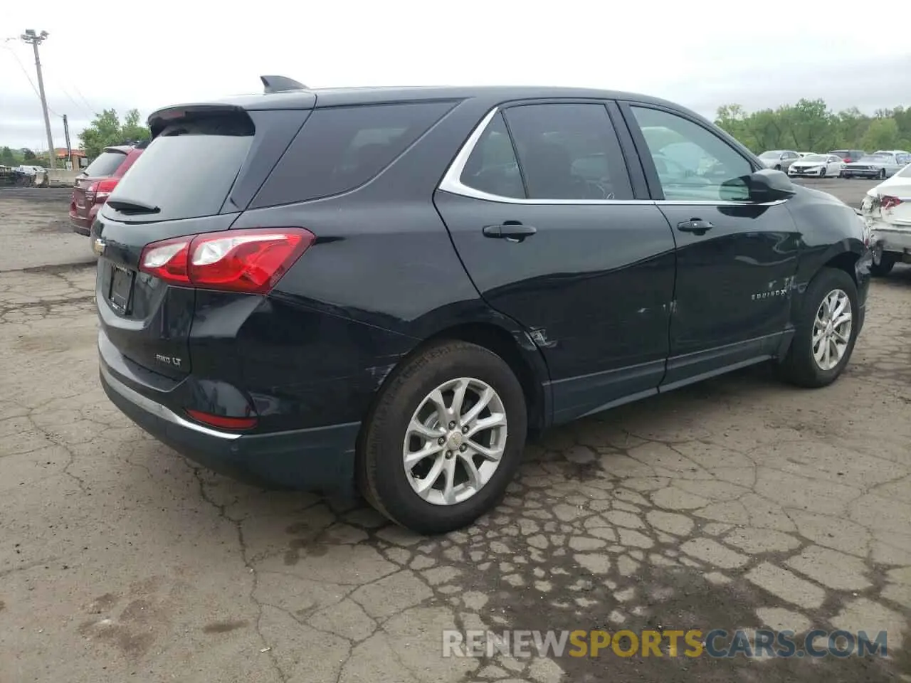 3 Photograph of a damaged car 2GNAXUEV0L6103286 CHEVROLET EQUINOX 2020