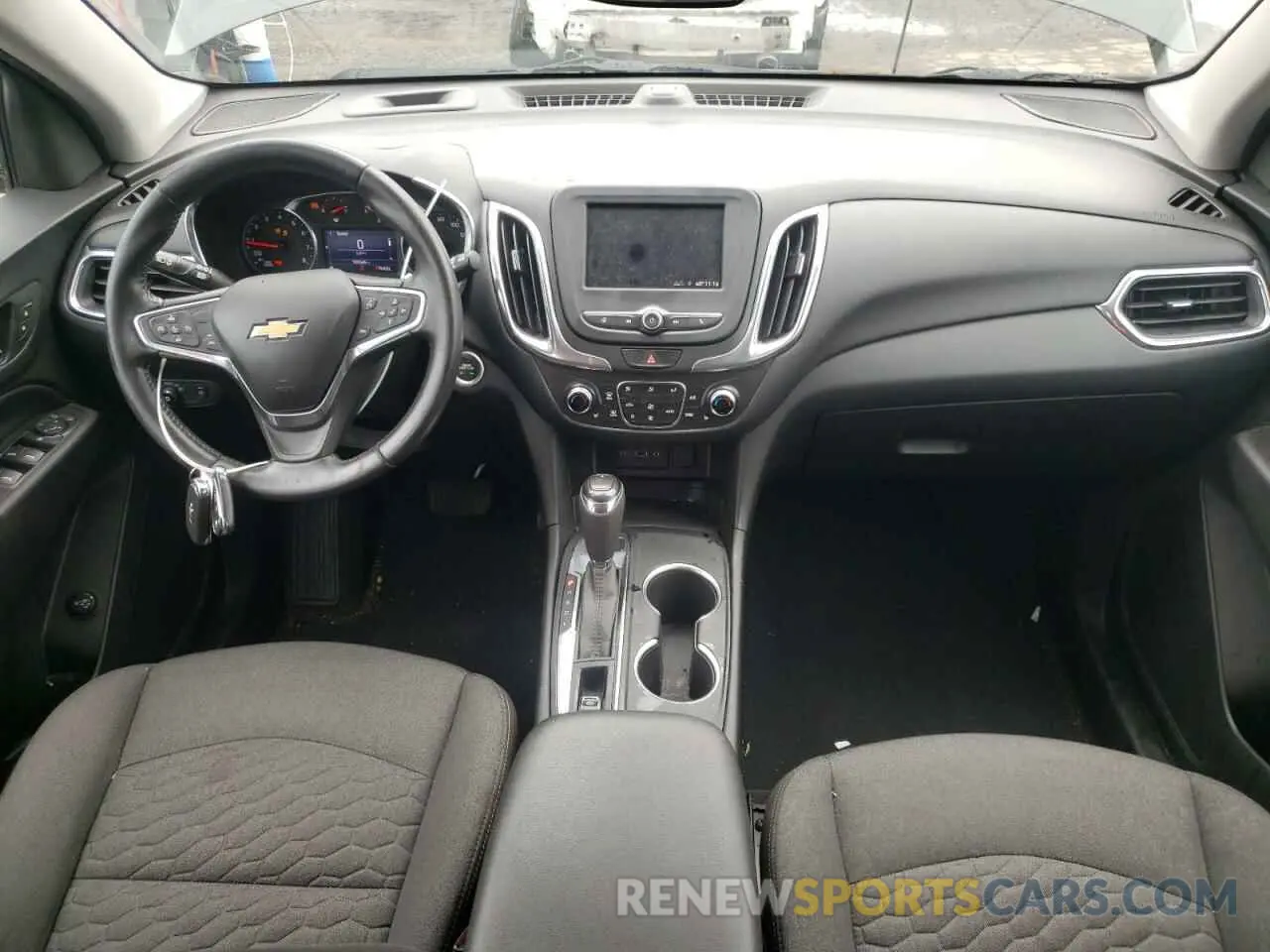 8 Photograph of a damaged car 2GNAXUEV0L6103286 CHEVROLET EQUINOX 2020