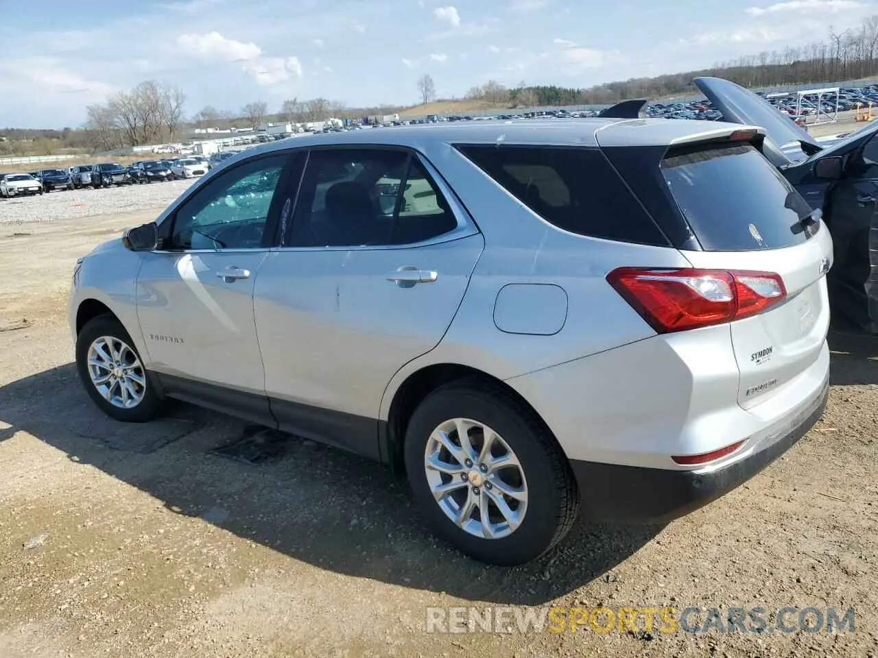 2 Photograph of a damaged car 2GNAXUEV0L6150303 CHEVROLET EQUINOX 2020
