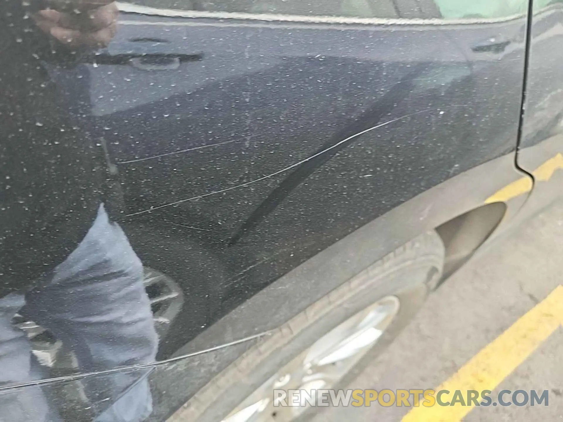 1 Photograph of a damaged car 2GNAXUEV0L6187318 CHEVROLET EQUINOX 2020