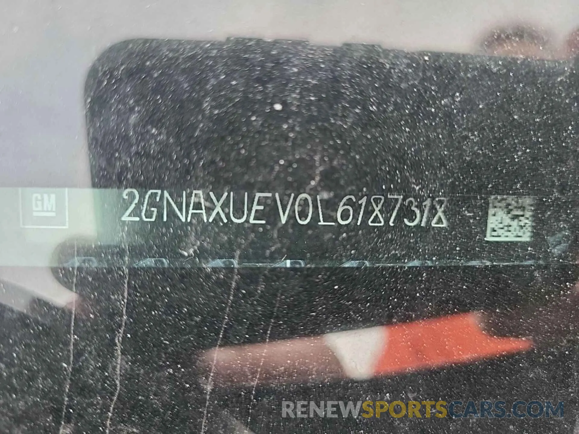 11 Photograph of a damaged car 2GNAXUEV0L6187318 CHEVROLET EQUINOX 2020