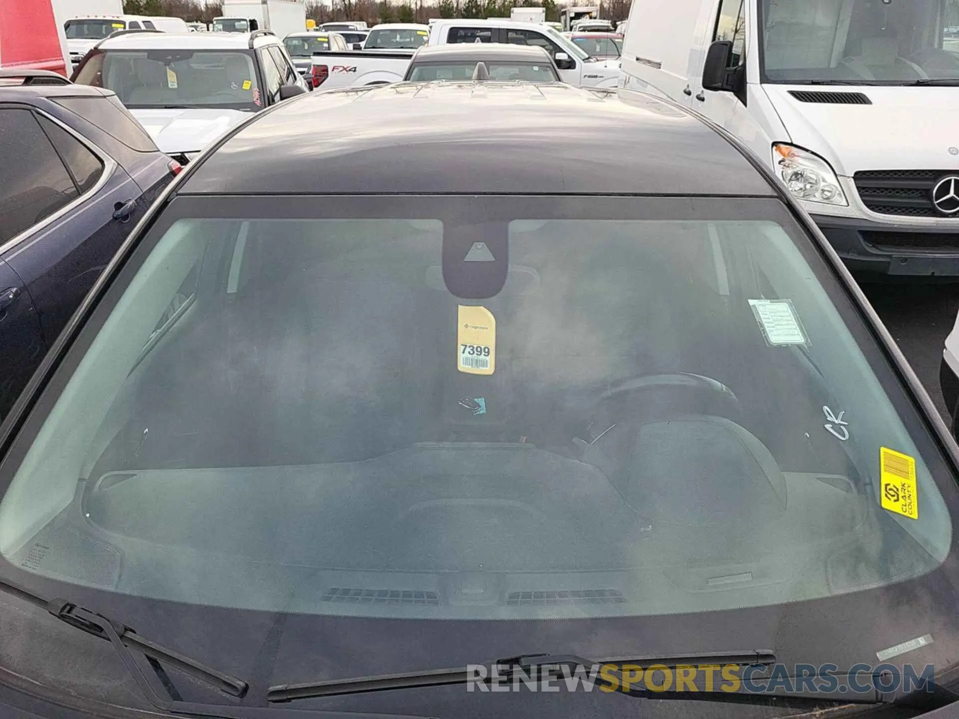 5 Photograph of a damaged car 2GNAXUEV0L6187318 CHEVROLET EQUINOX 2020