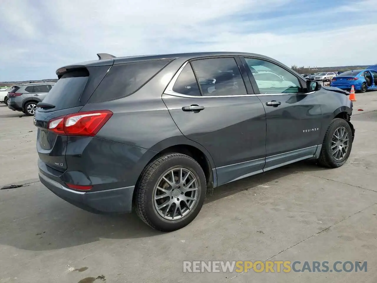 3 Photograph of a damaged car 2GNAXUEV0L6225209 CHEVROLET EQUINOX 2020