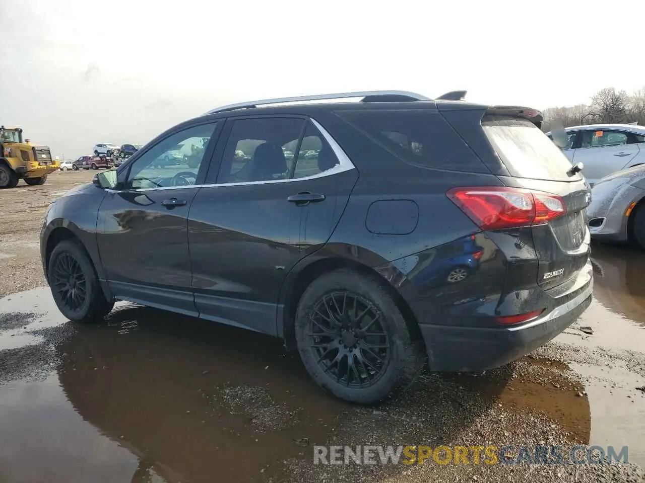 2 Photograph of a damaged car 2GNAXUEV1L6135745 CHEVROLET EQUINOX 2020