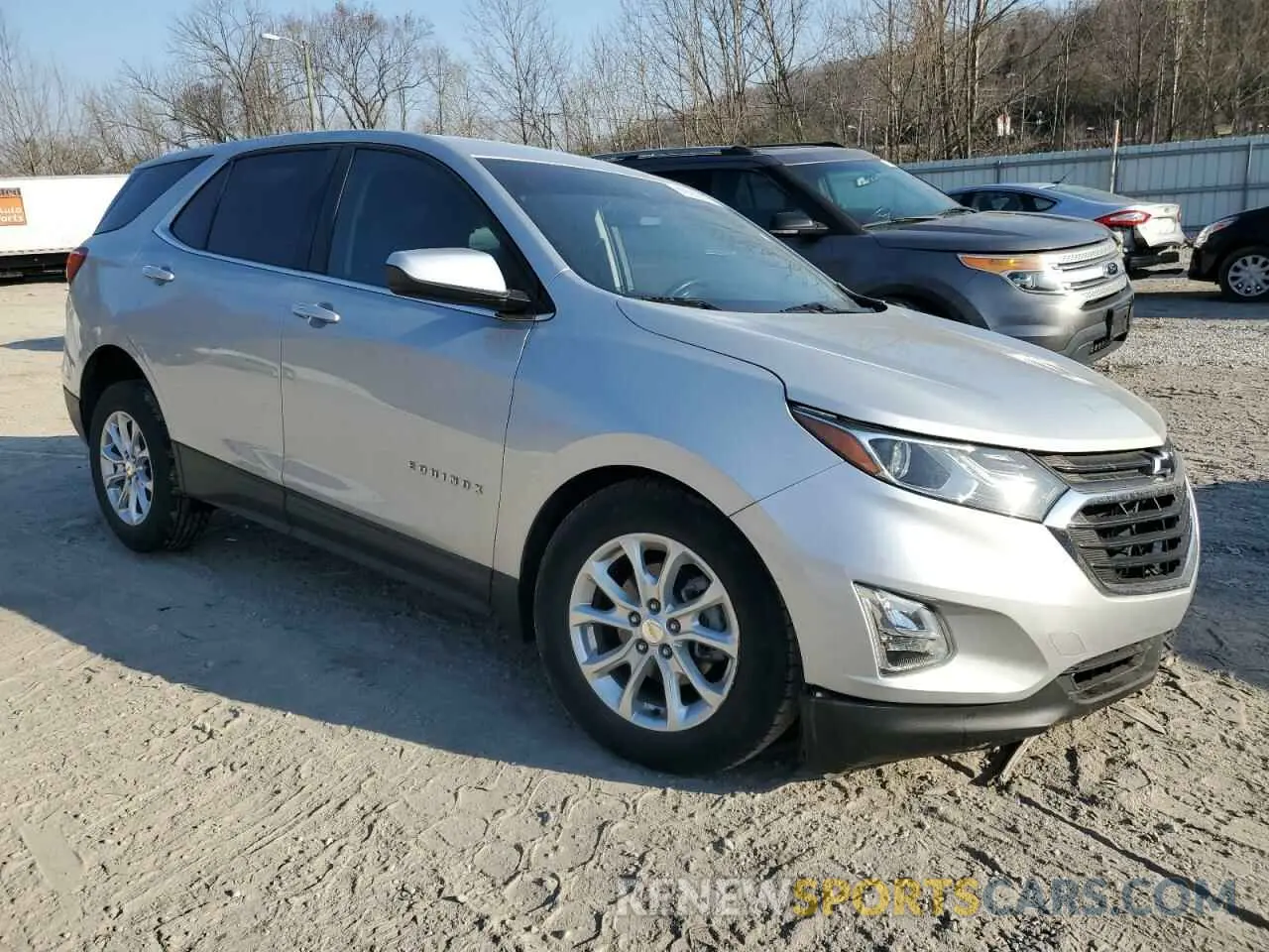 4 Фотография поврежденного автомобиля 2GNAXUEV1L6146700 CHEVROLET EQUINOX 2020