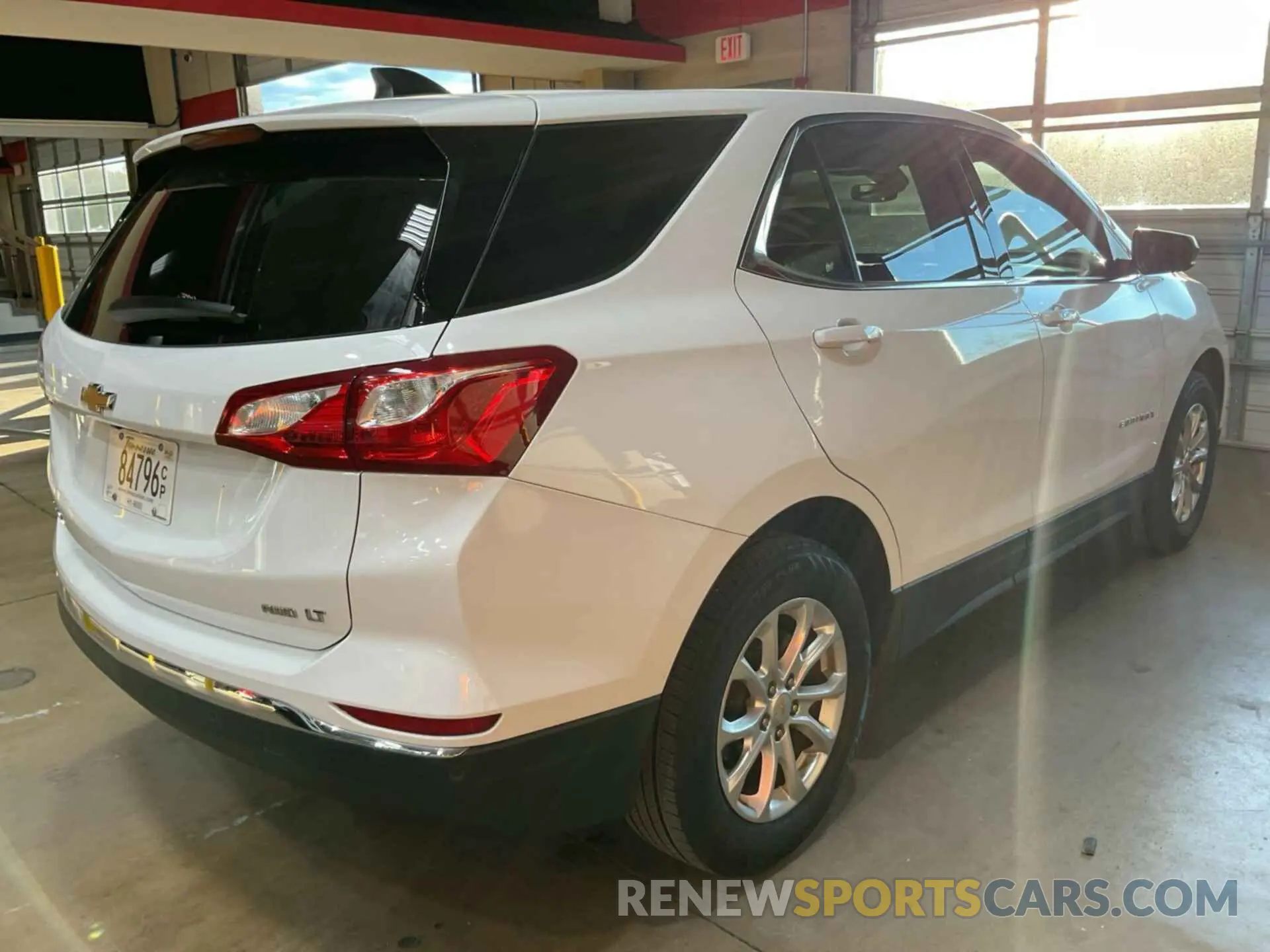 8 Фотография поврежденного автомобиля 2GNAXUEV1L6191197 CHEVROLET EQUINOX 2020