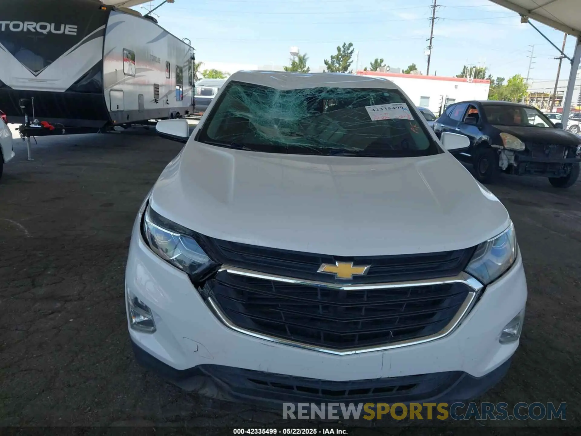 6 Photograph of a damaged car 2GNAXUEV1L6224067 CHEVROLET EQUINOX 2020