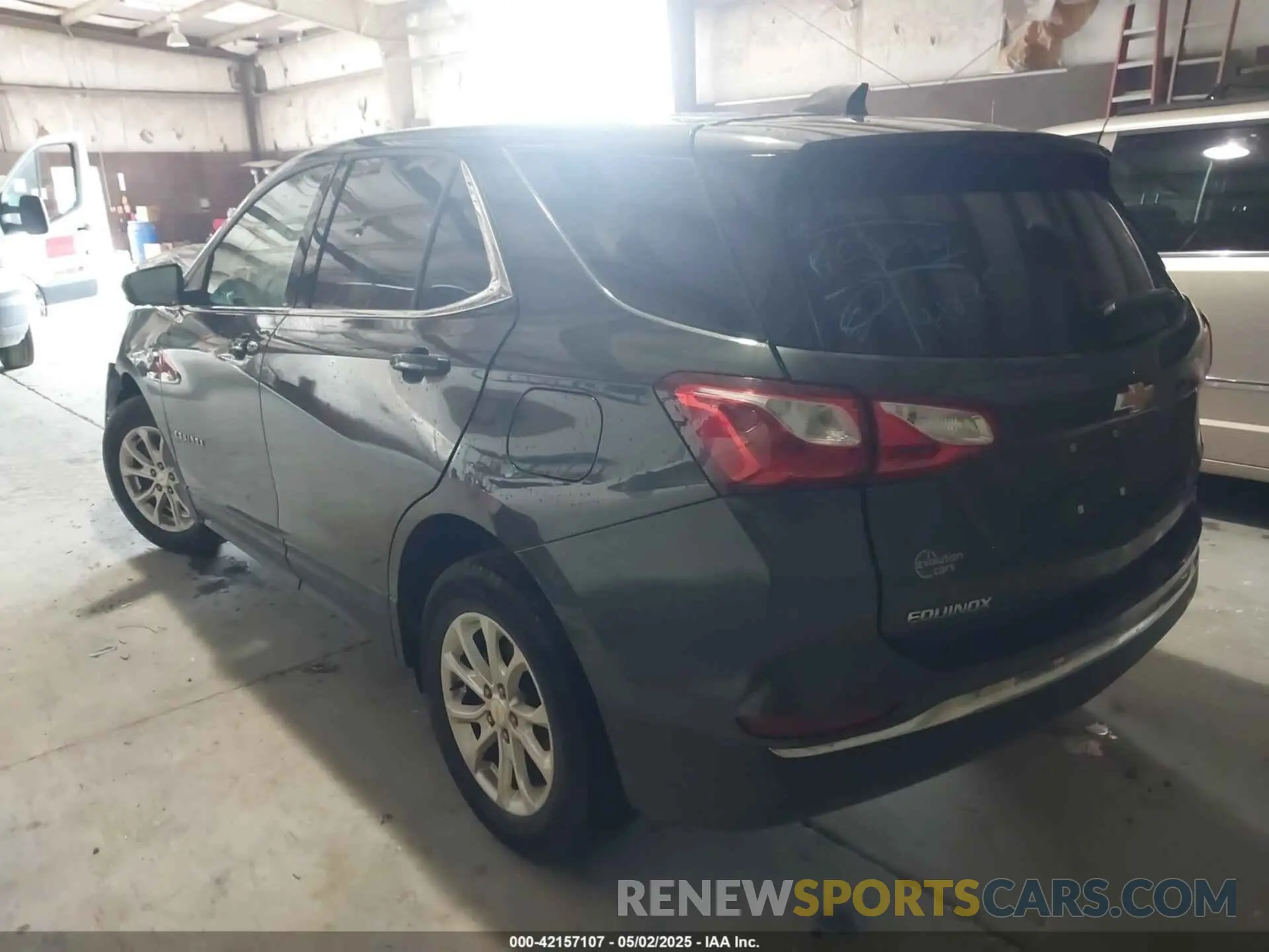 3 Фотография поврежденного автомобиля 2GNAXUEV1L6227311 CHEVROLET EQUINOX 2020